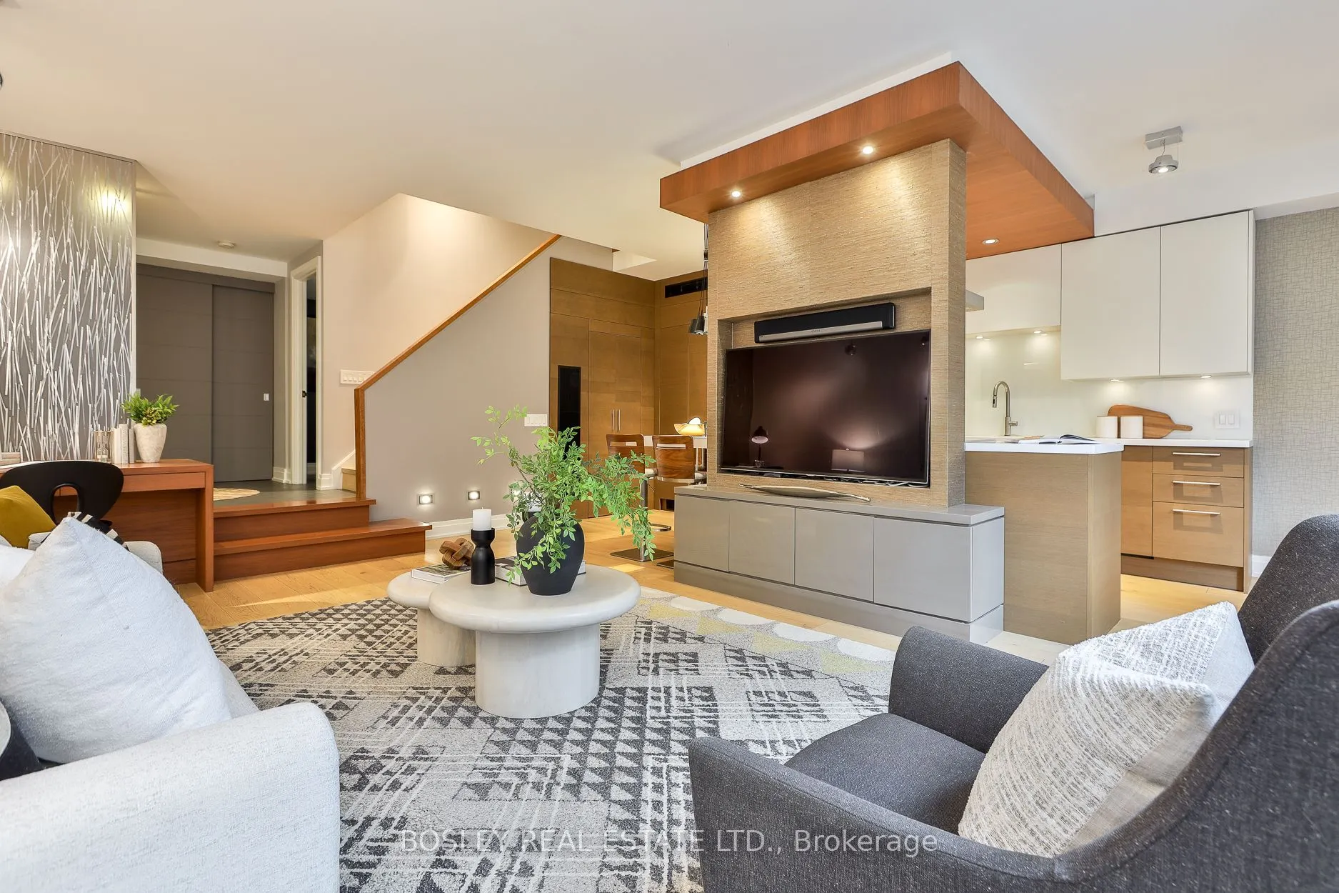40 Oaklands Avenue #107