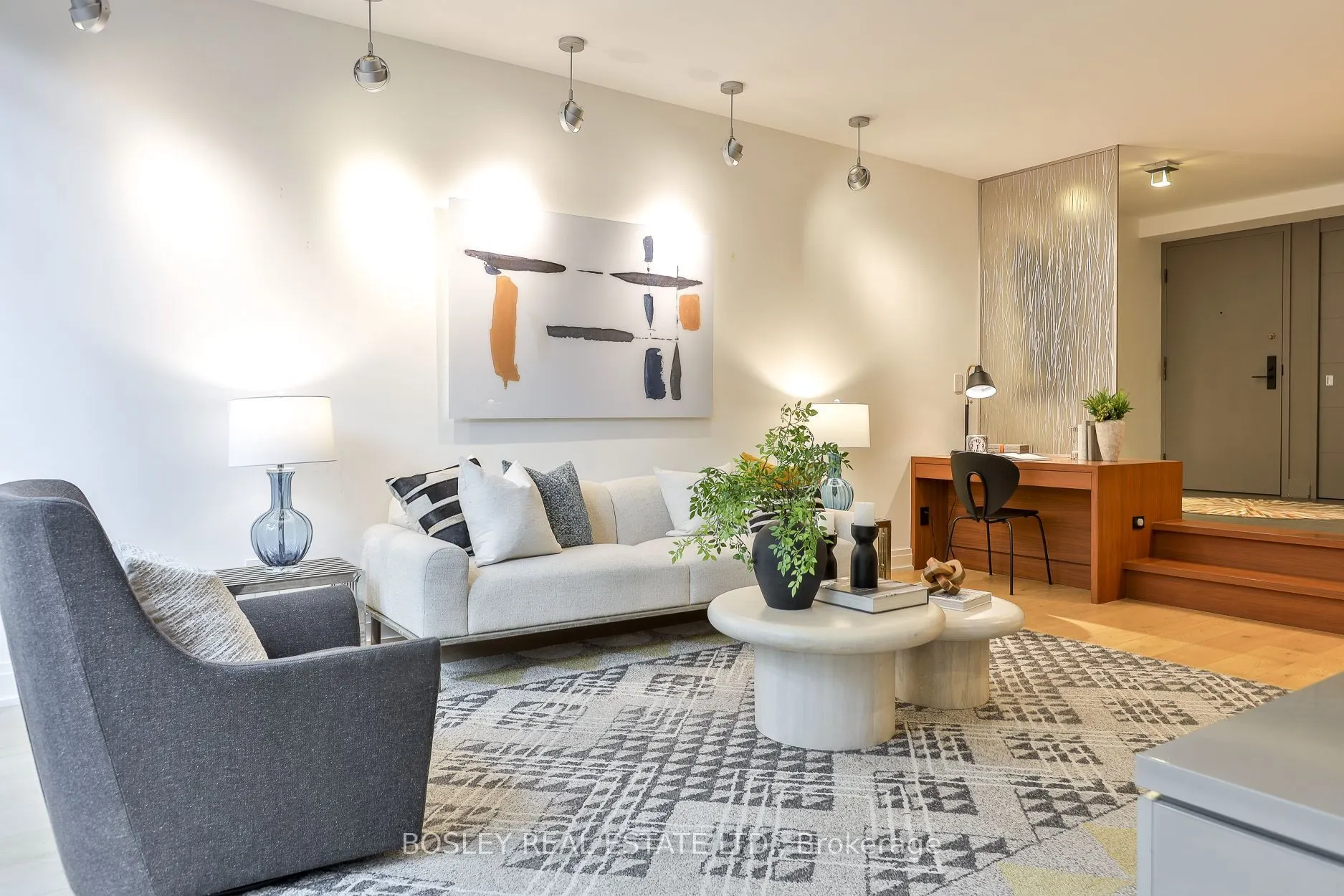 40 Oaklands Avenue #107