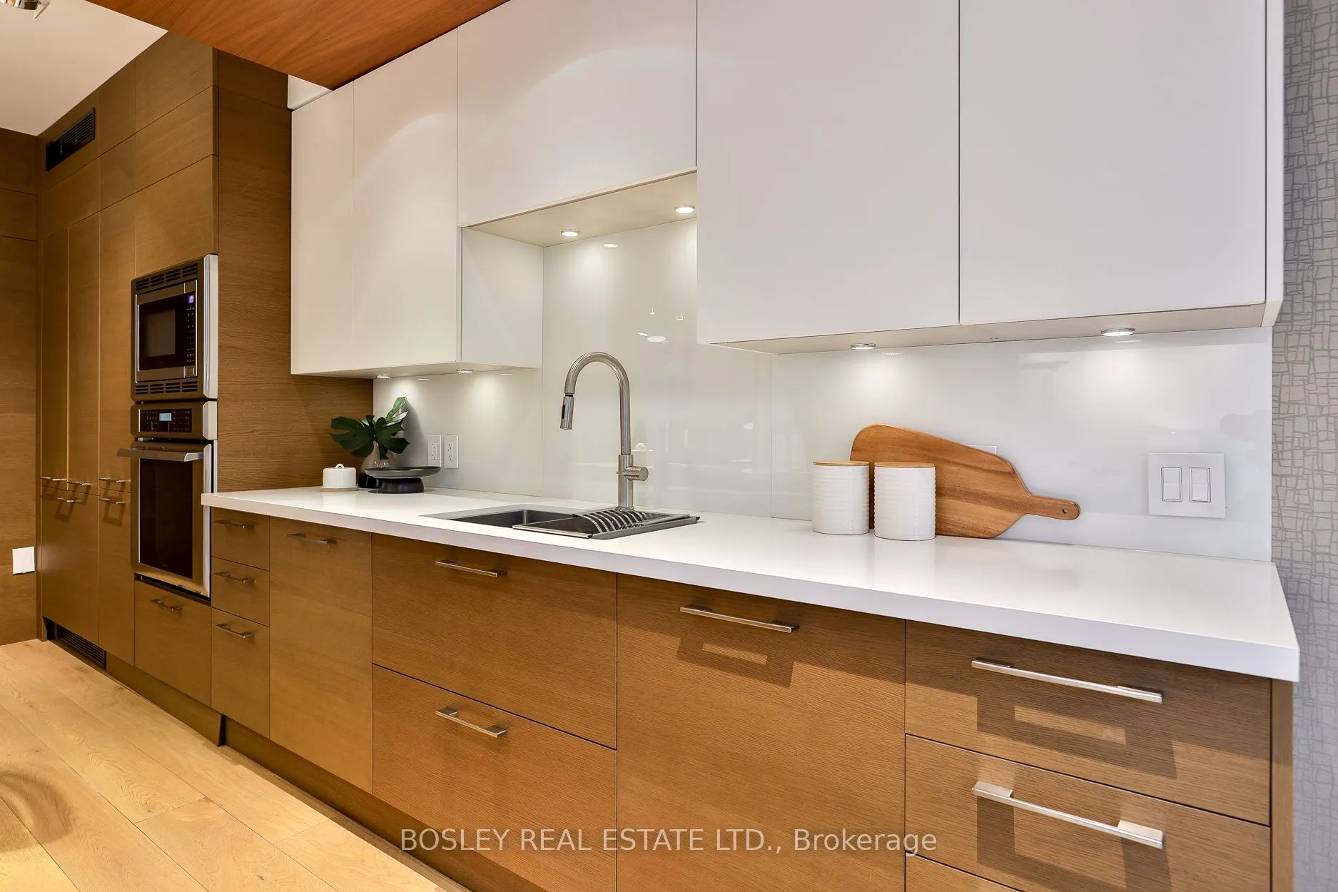 40 Oaklands Avenue #107