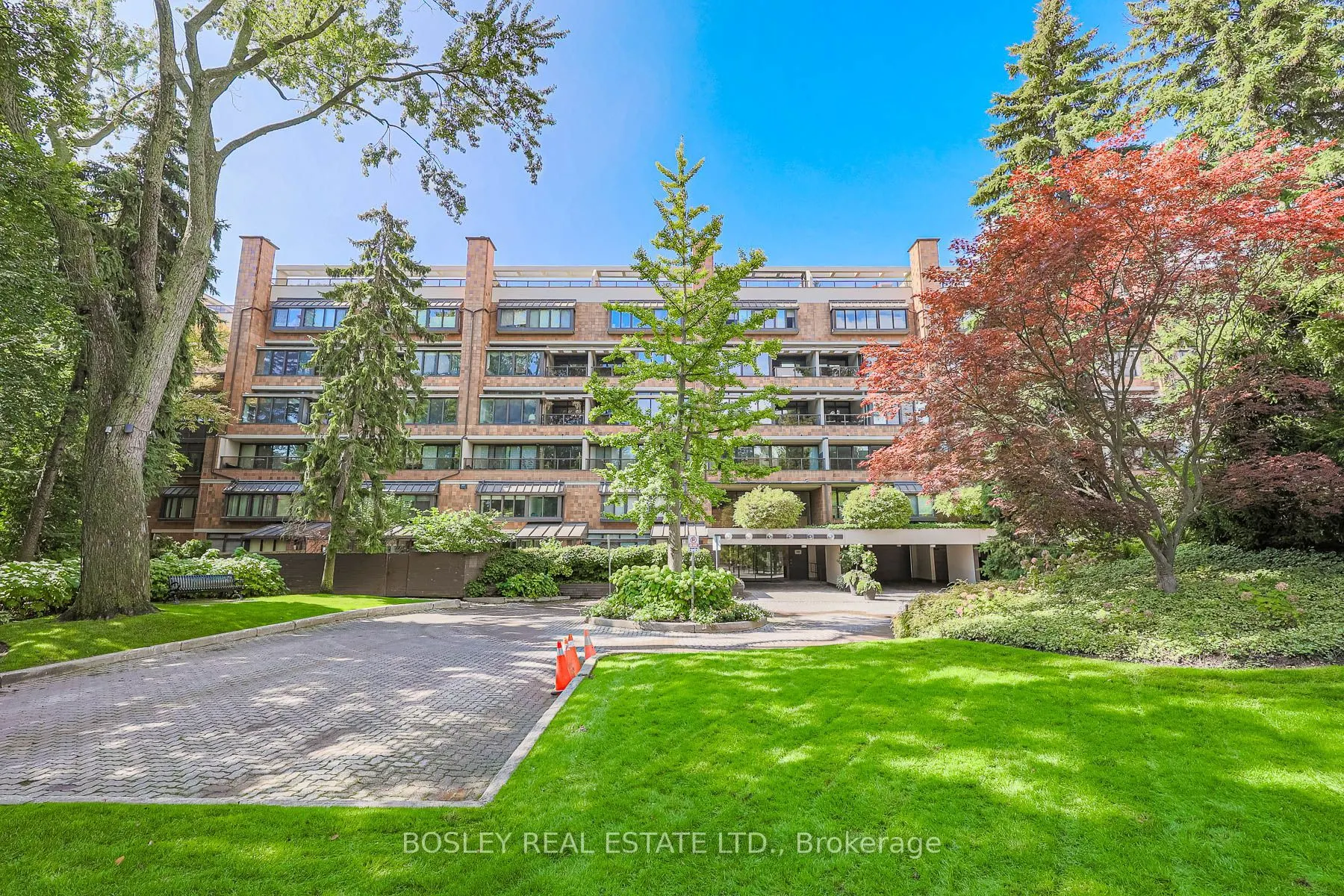 40 Oaklands Avenue #107