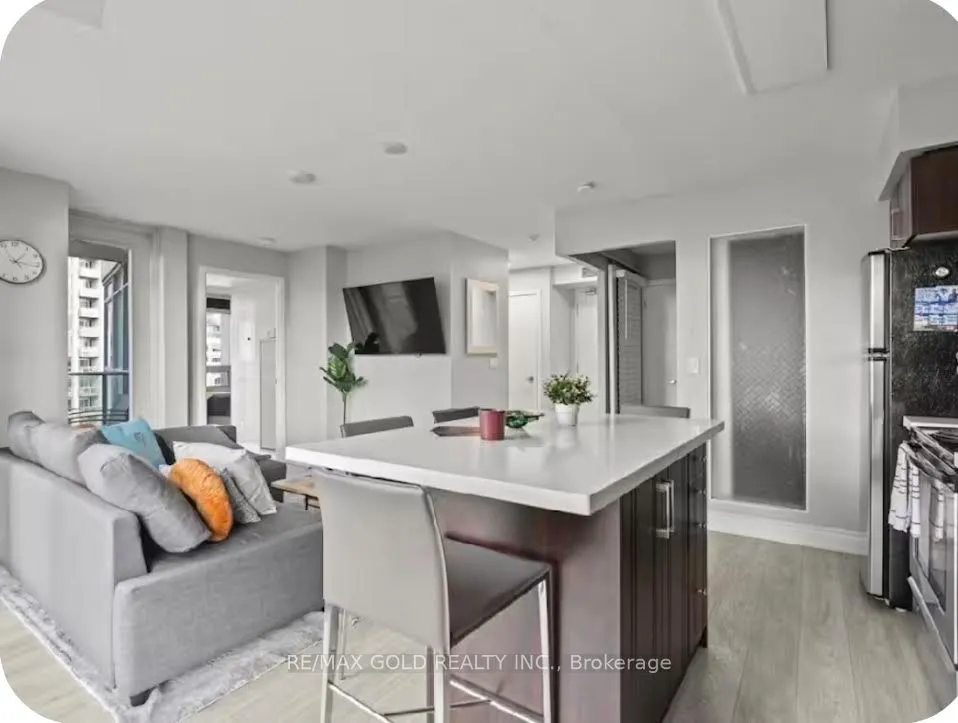 215 Fort York Boulevard #620