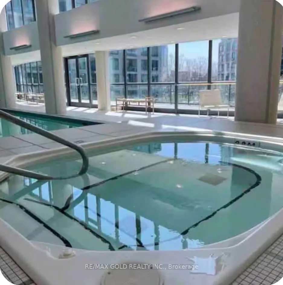 215 Fort York Boulevard #620