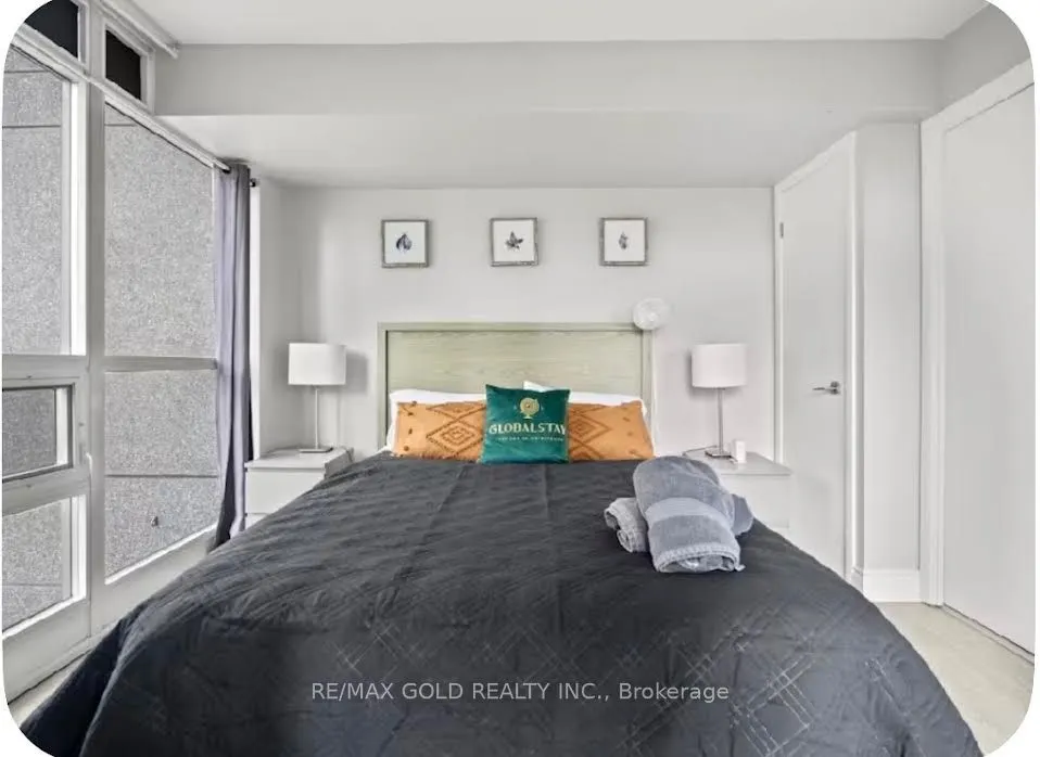 215 Fort York Boulevard #620