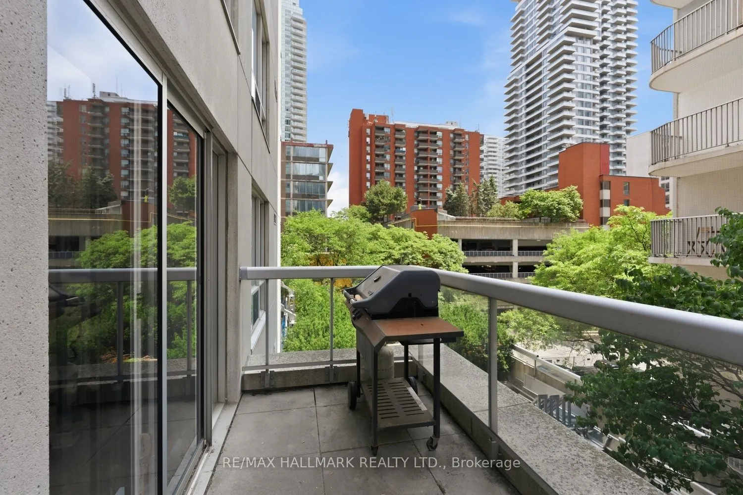 43 Eglinton Avenue E #310