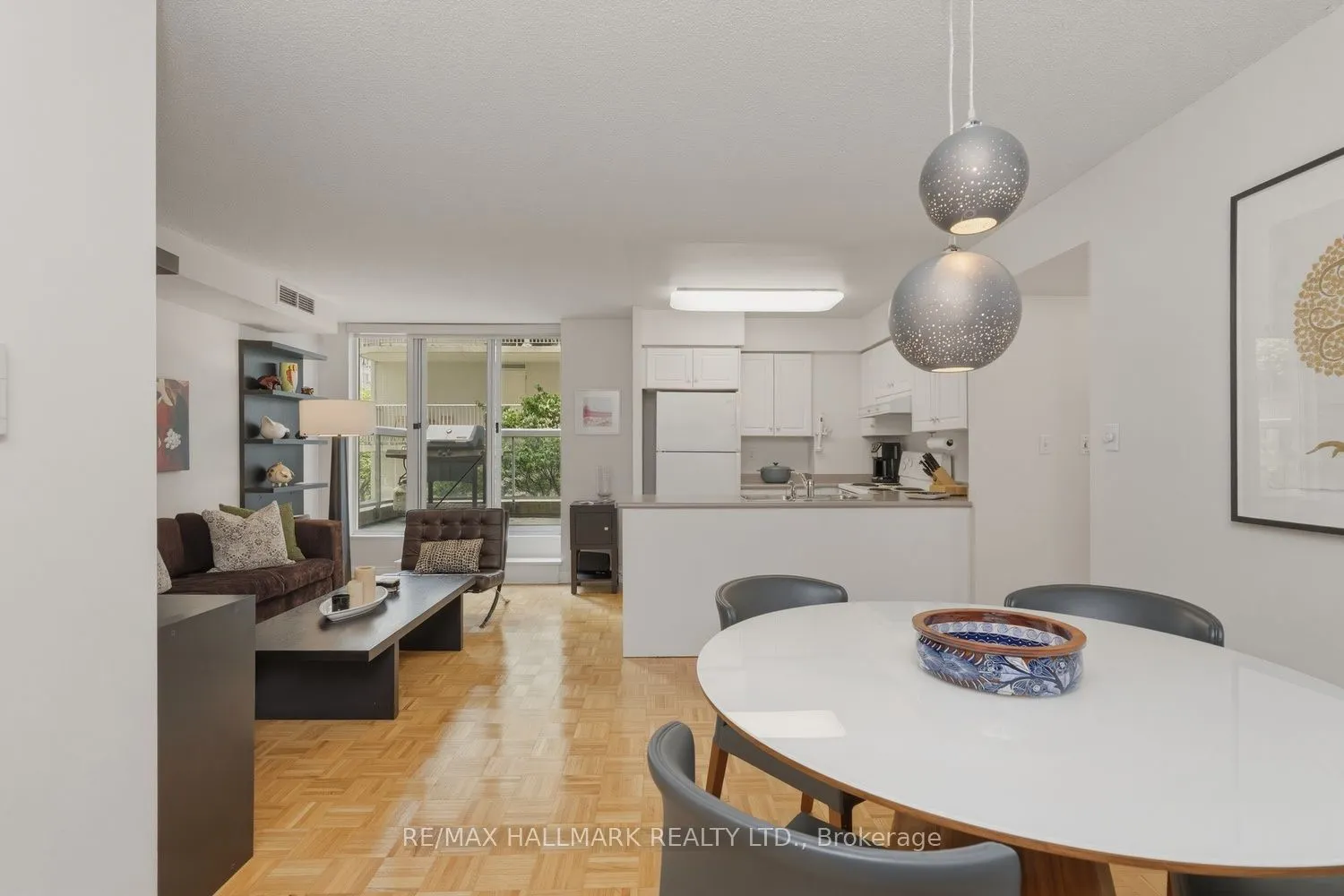 43 Eglinton Avenue E #310