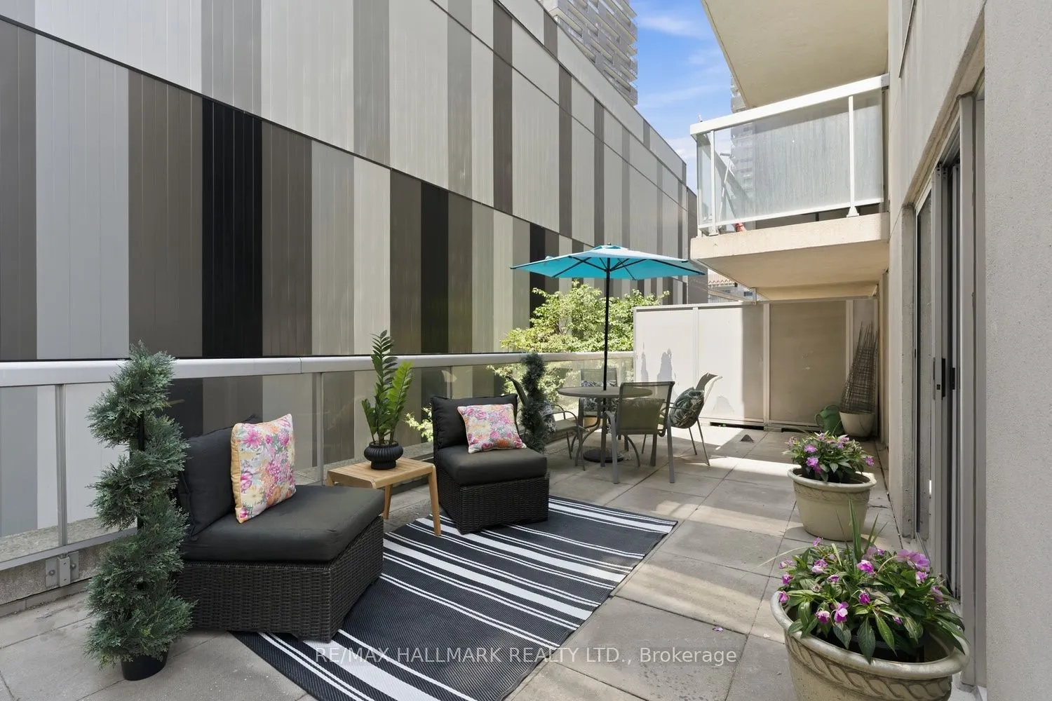 43 Eglinton Avenue E #310