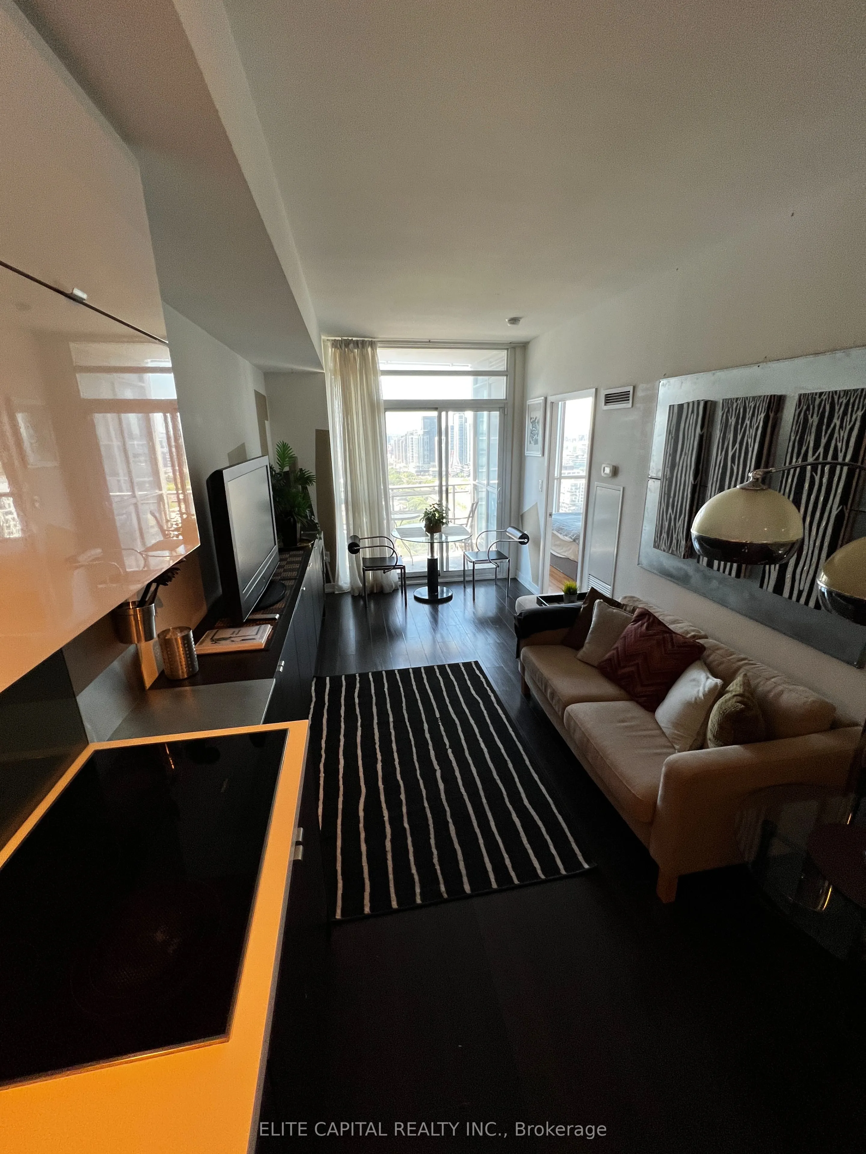21 Iceboat Terrace #3610