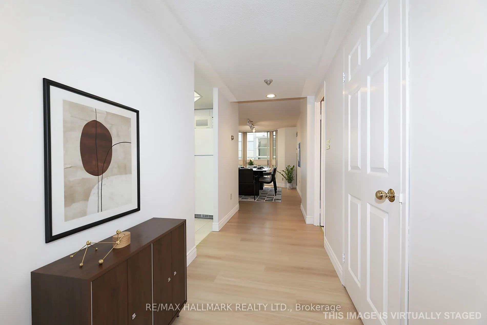 10 Kenneth Avenue #1704