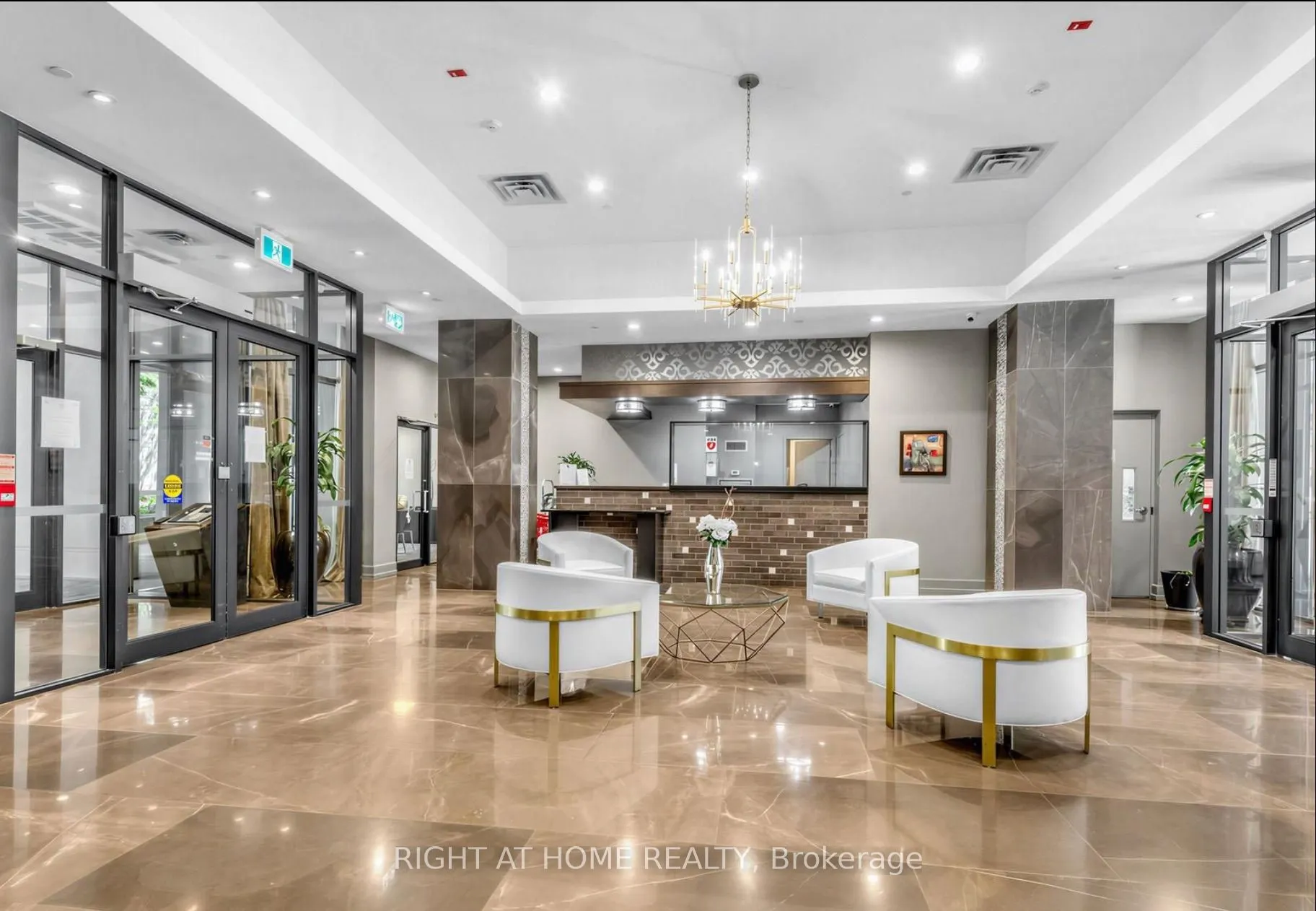 650 Sheppard Avenue E #403