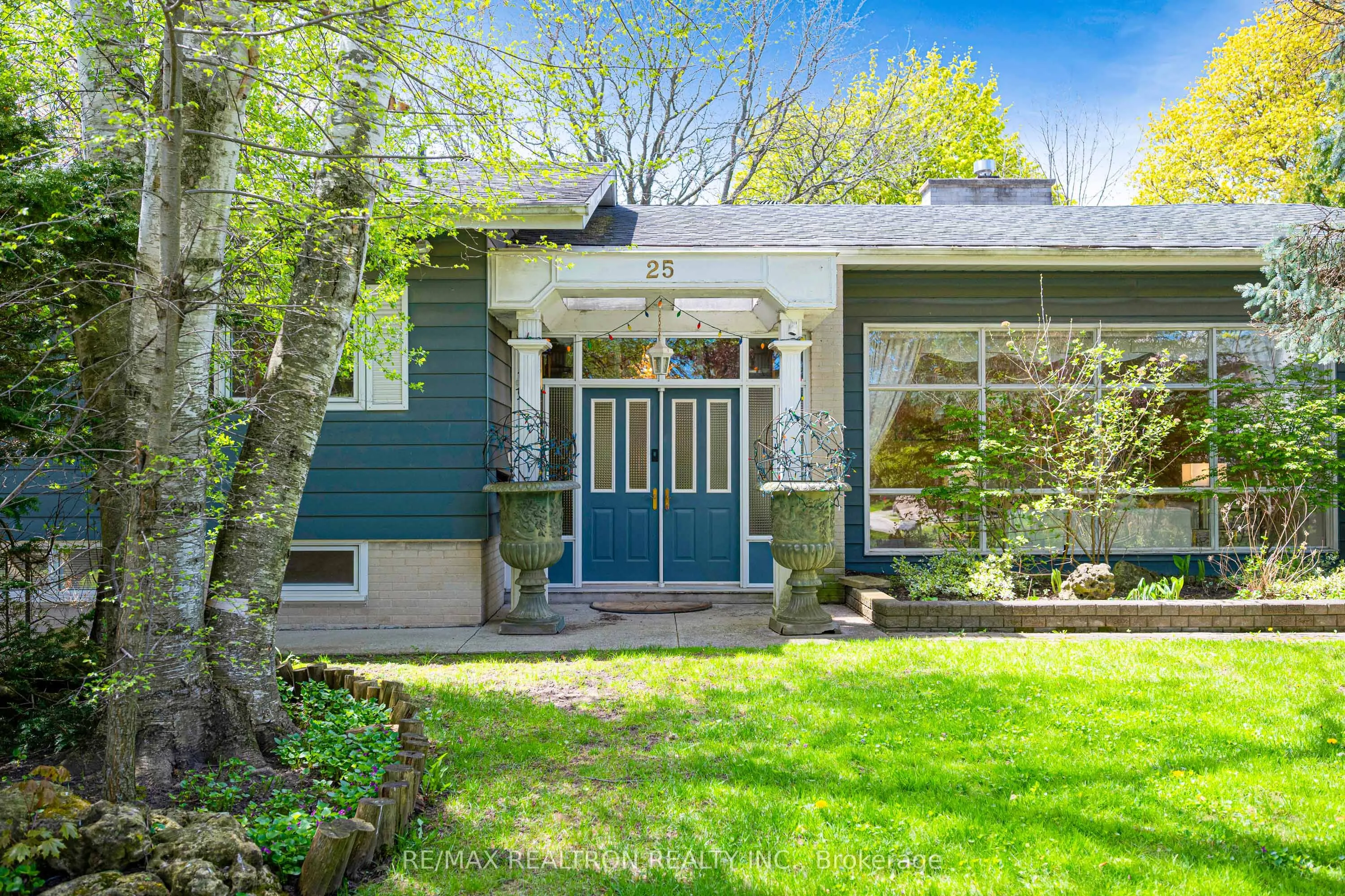25 Vernham Court