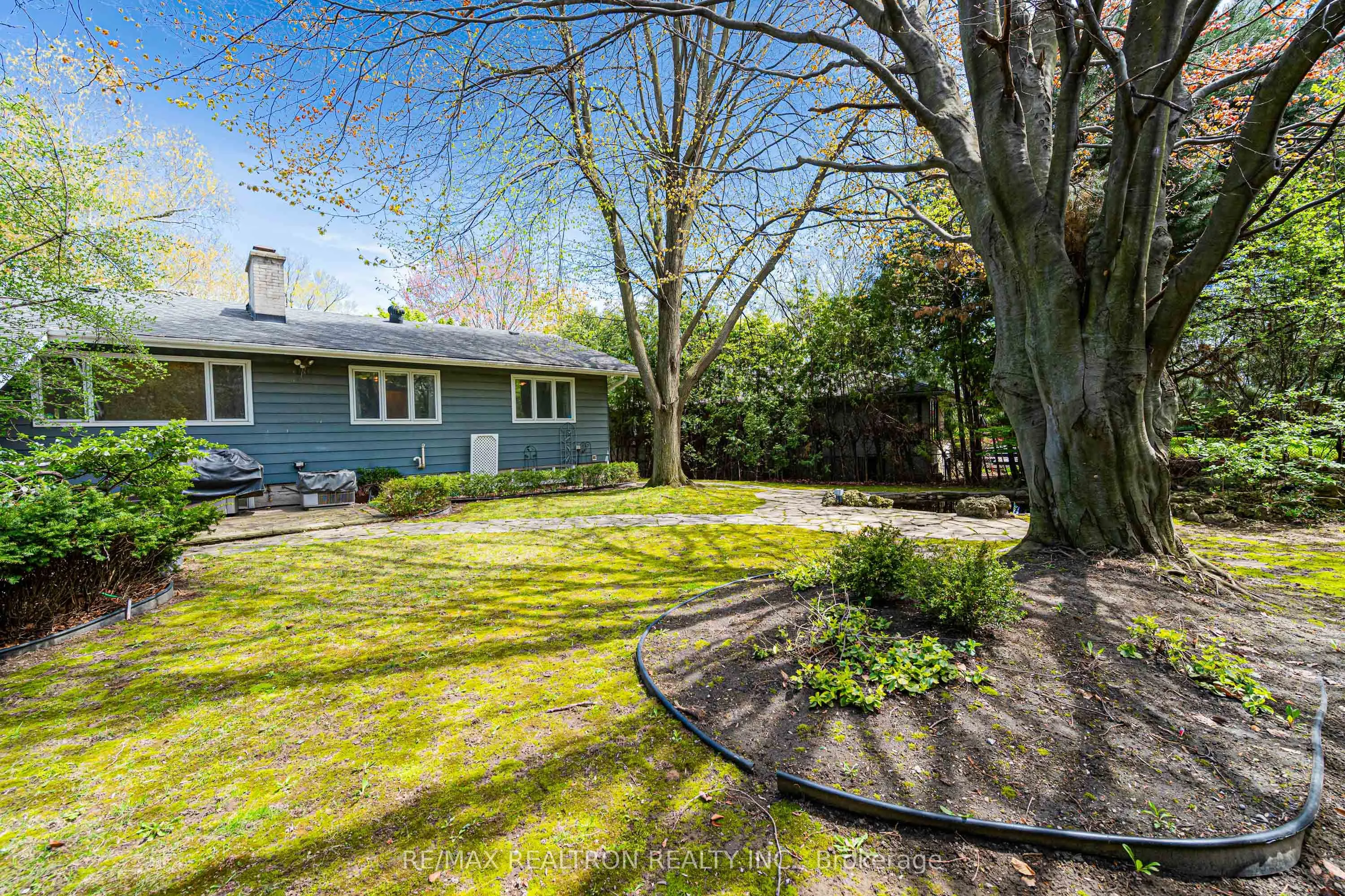 25 Vernham Court