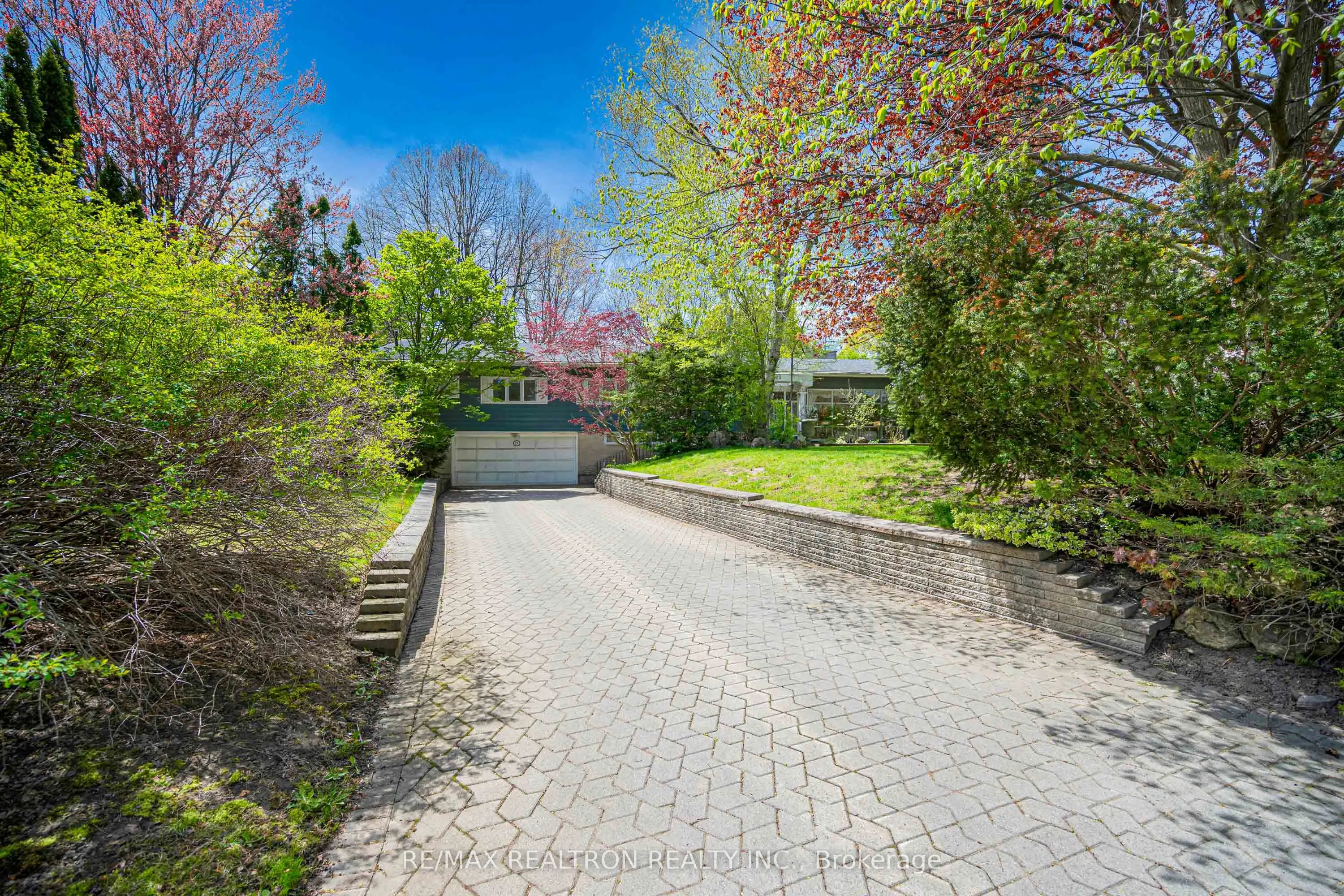 25 Vernham Court