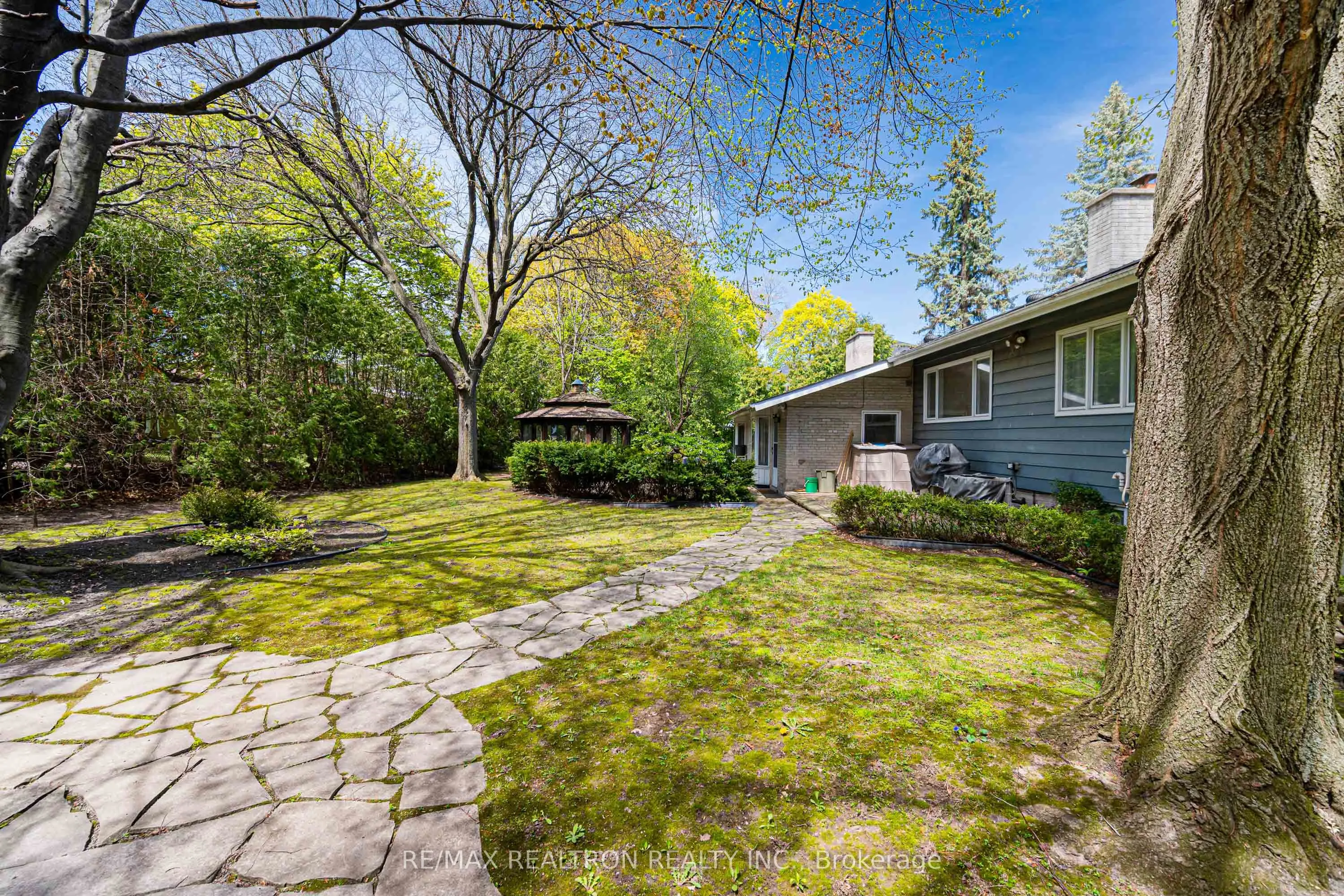 25 Vernham Court