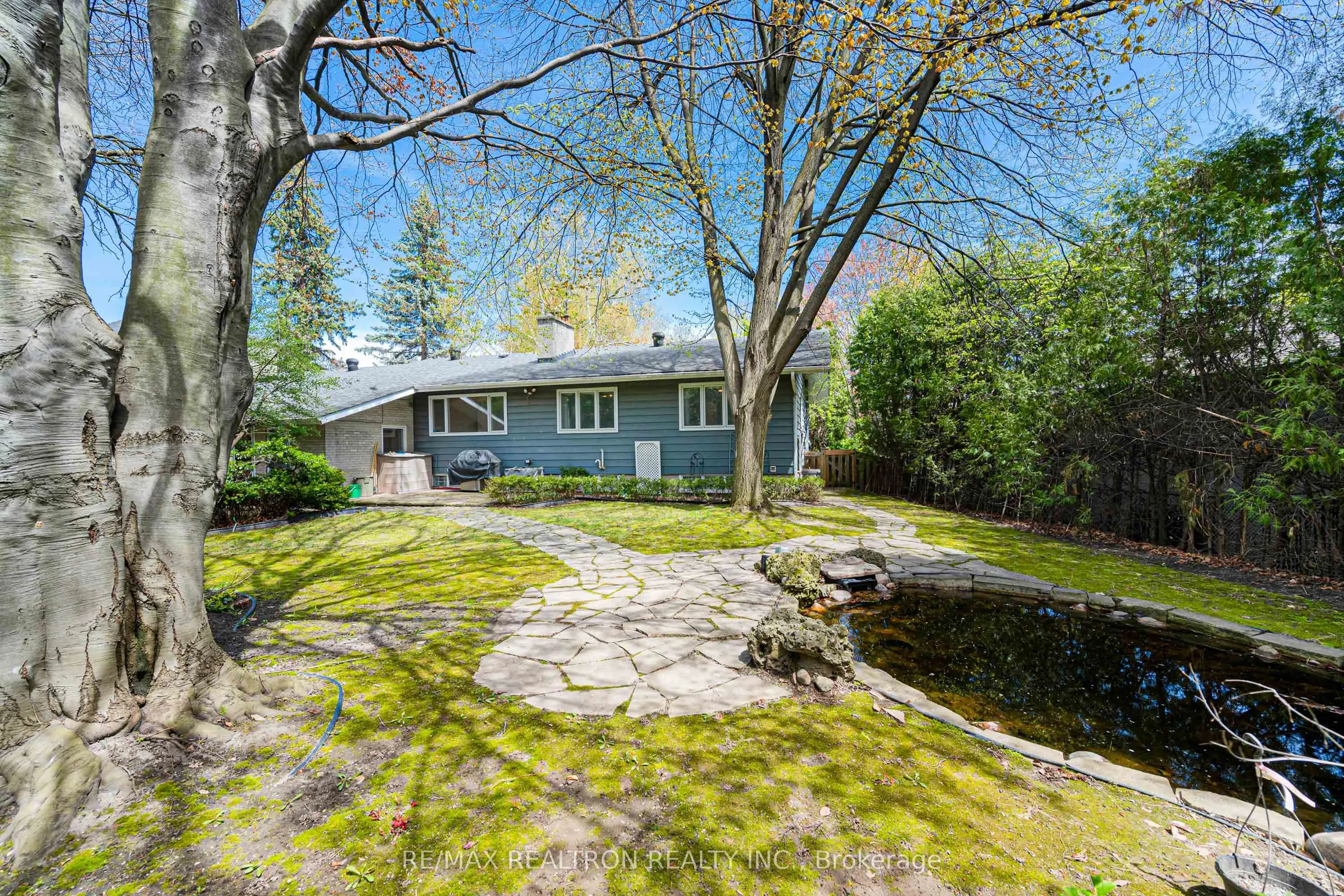 25 Vernham Court