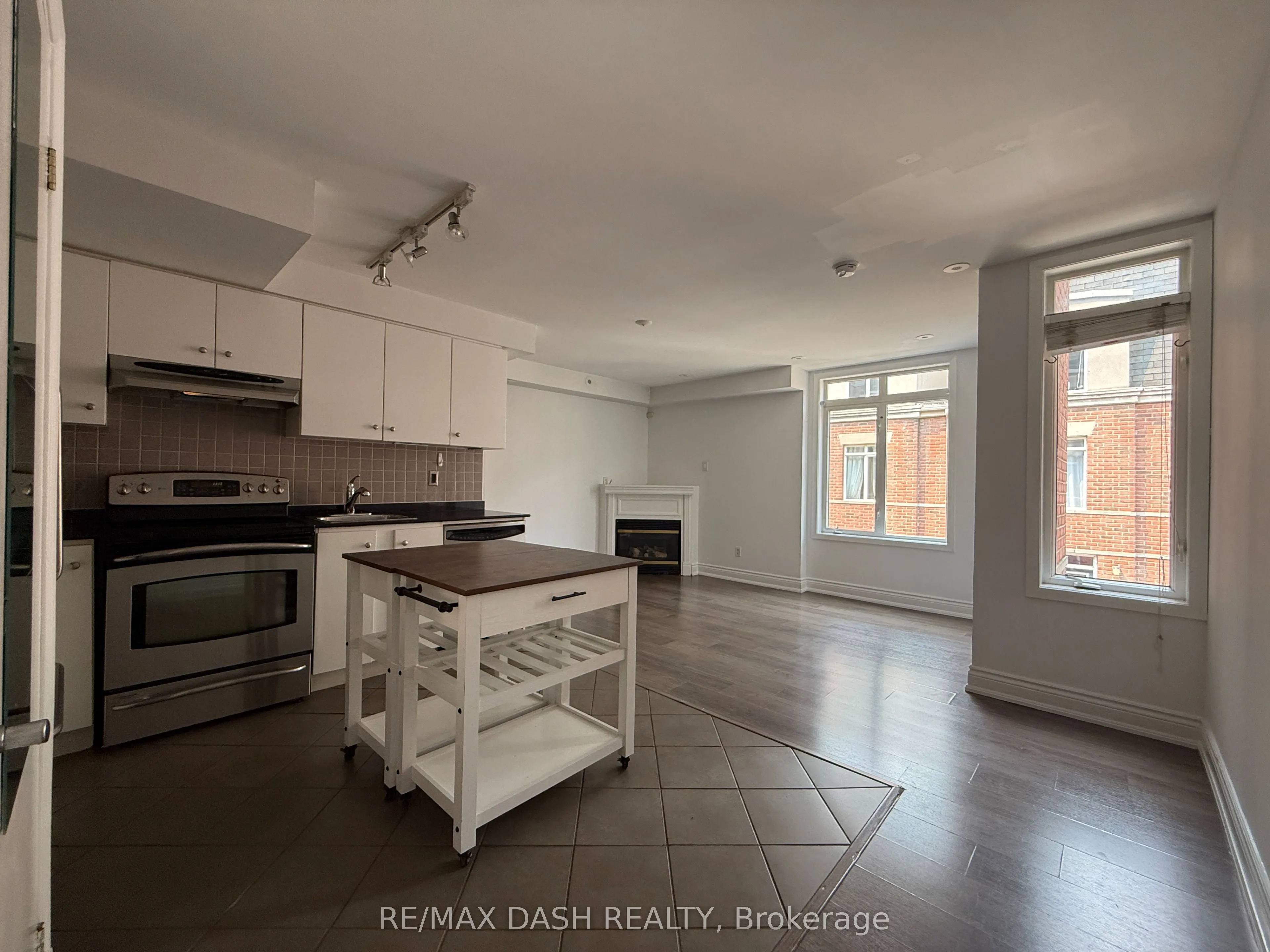 415 Jarvis Street #342