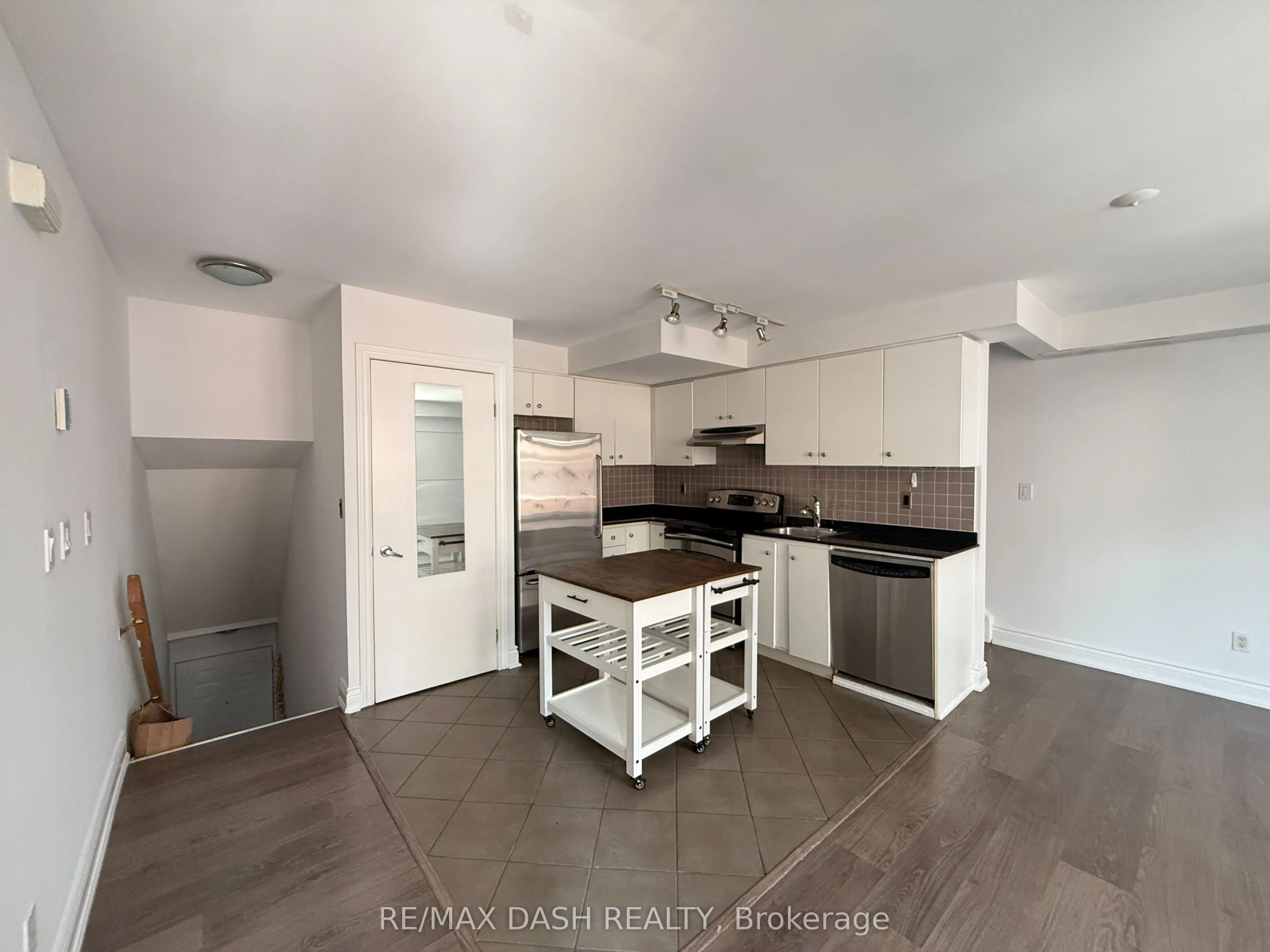 415 Jarvis Street #342