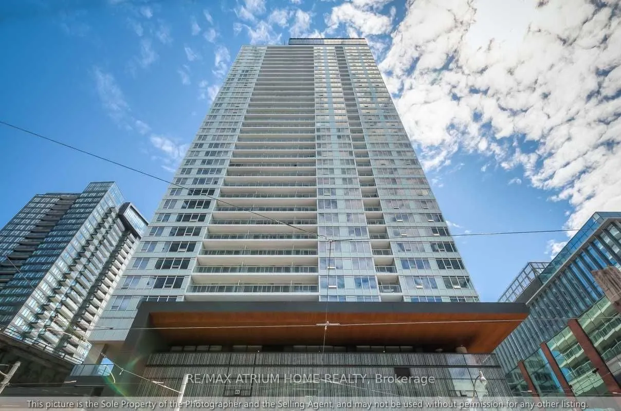 19 Bathurst Street #3206