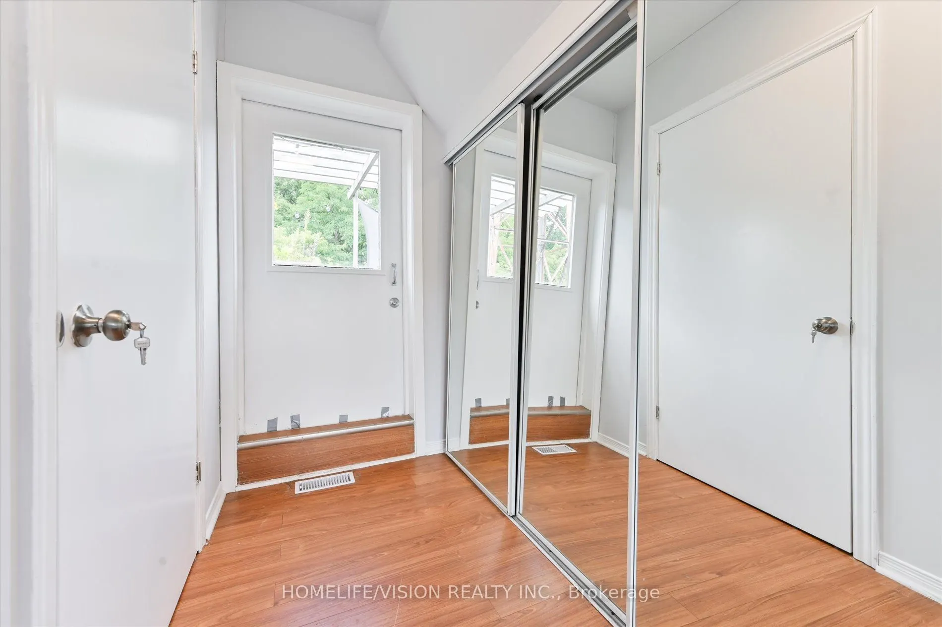 400 Summerhill Avenue #3rd Flr