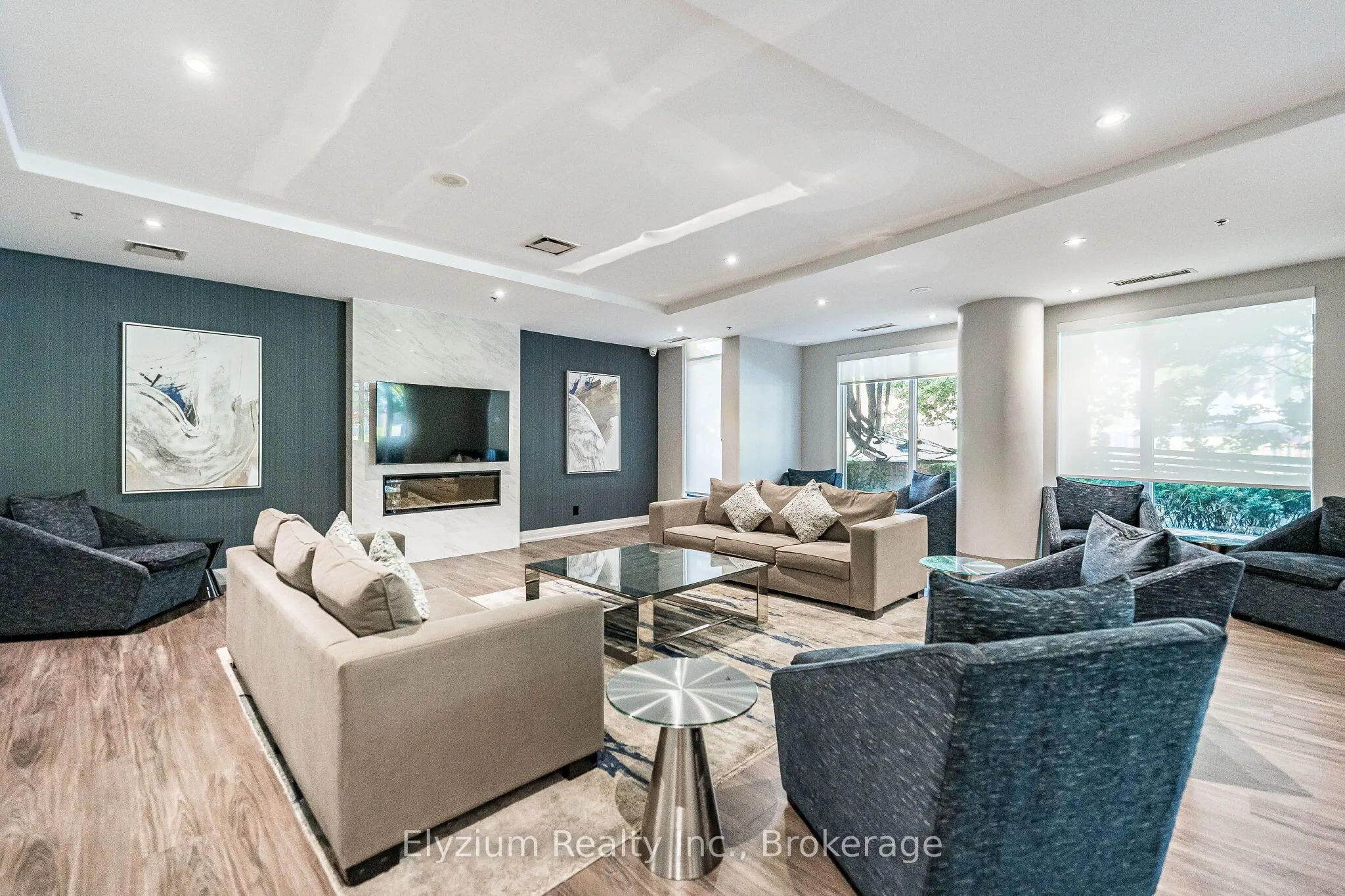 231 Fort York Boulevard #220