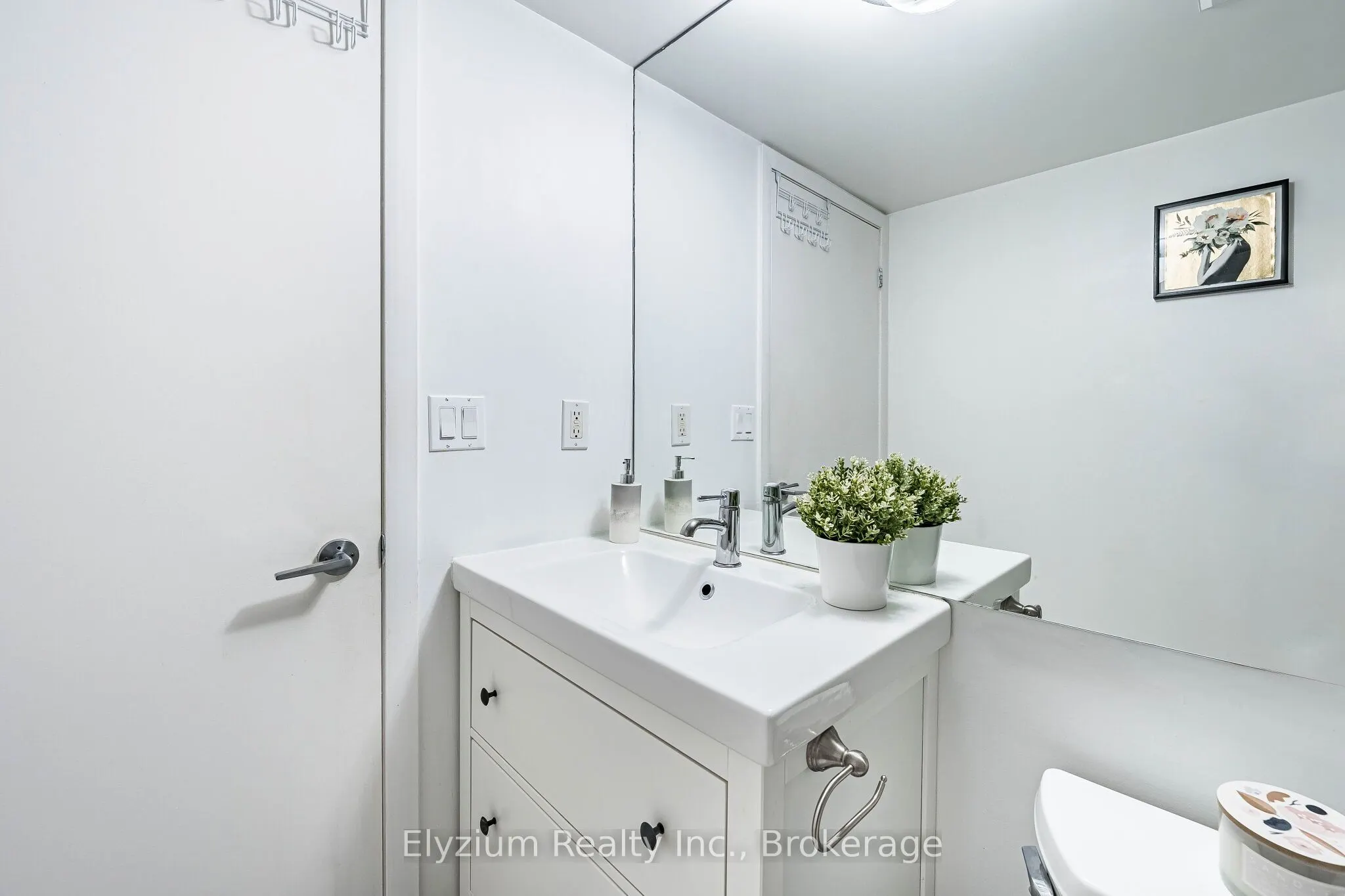 231 Fort York Boulevard #220
