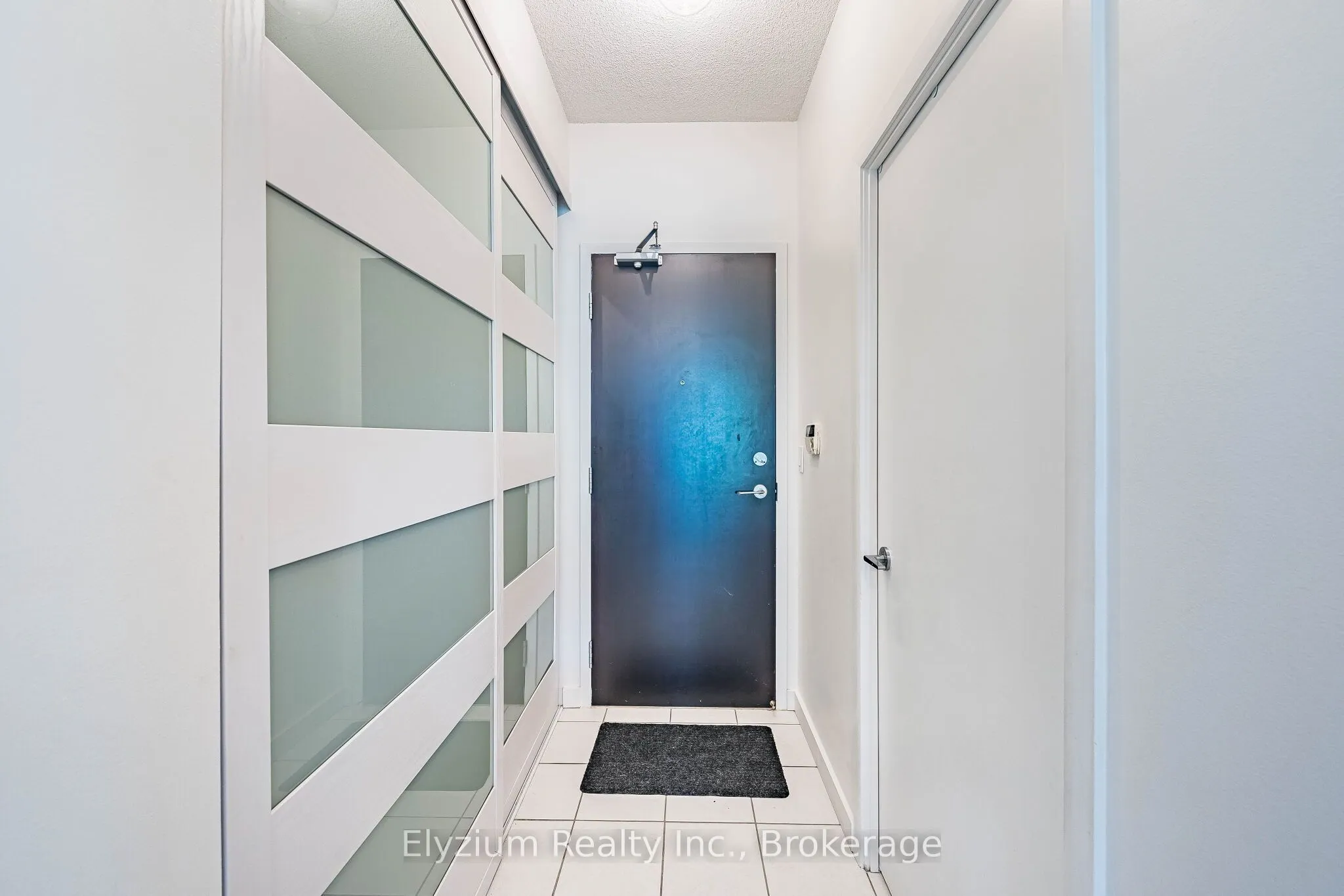 231 Fort York Boulevard #220