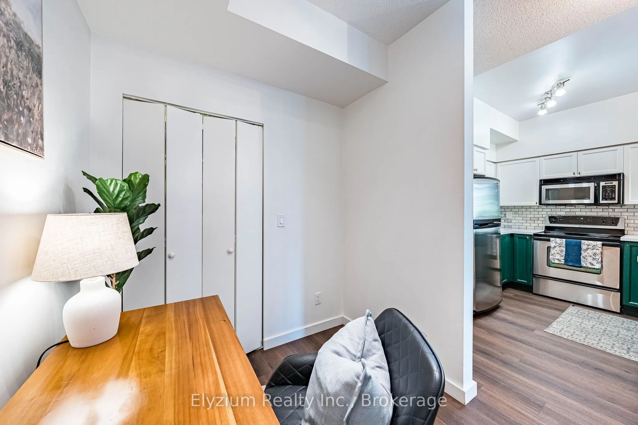 231 Fort York Boulevard #220