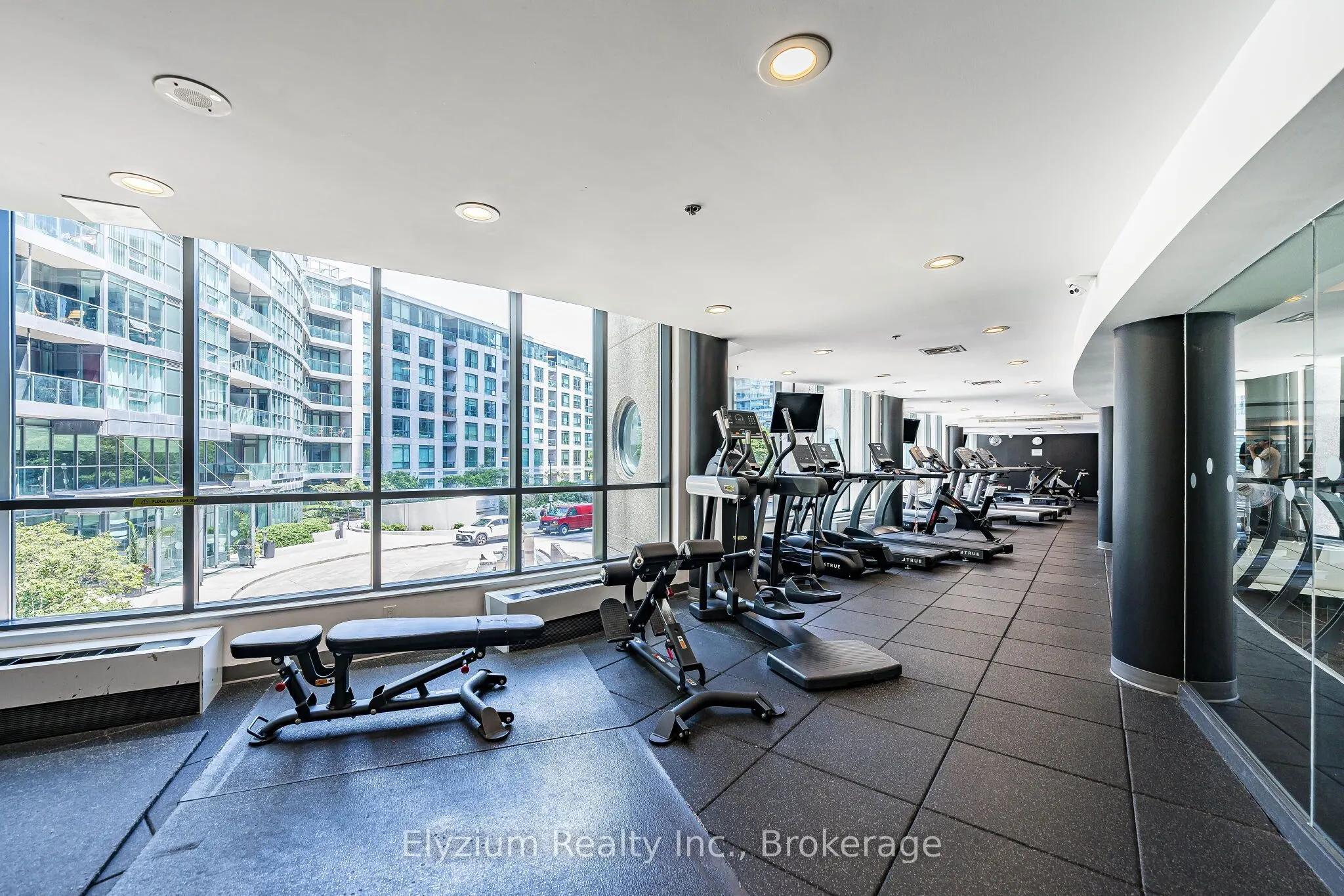 231 Fort York Boulevard #220