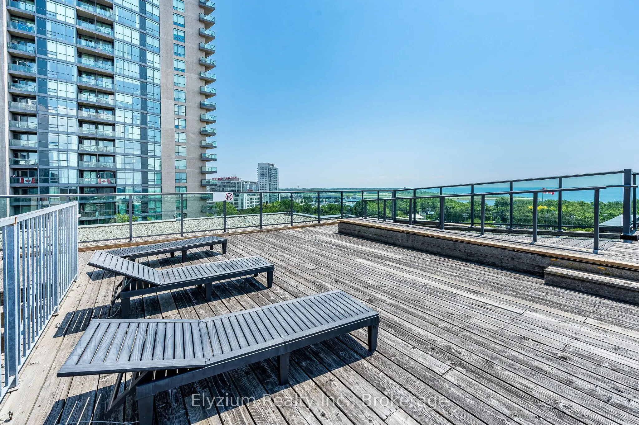 231 Fort York Boulevard #220