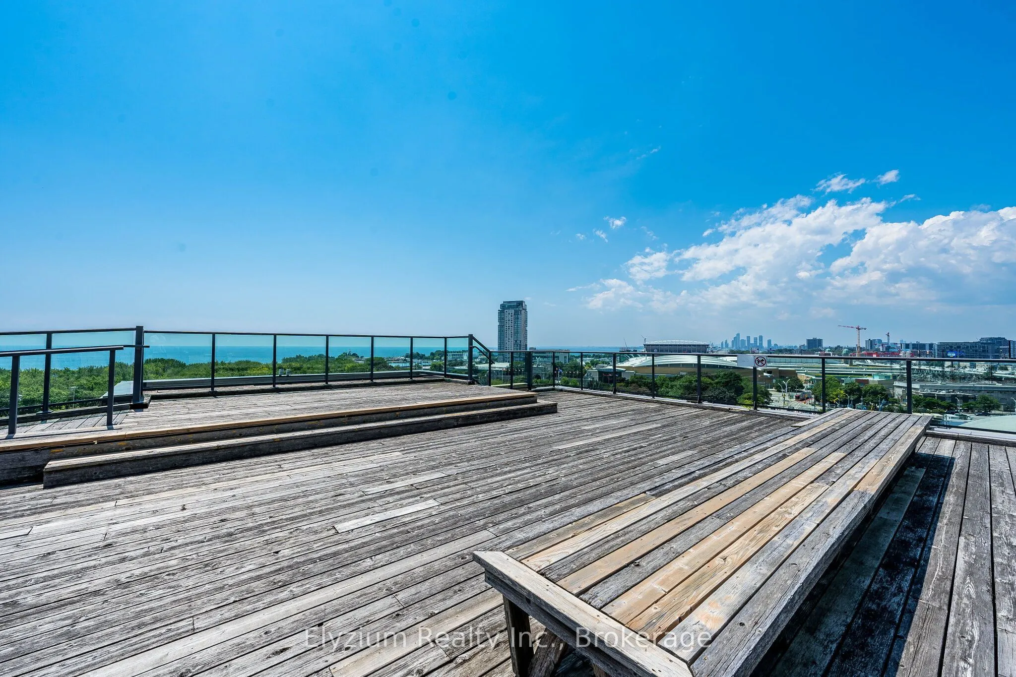 231 Fort York Boulevard #220