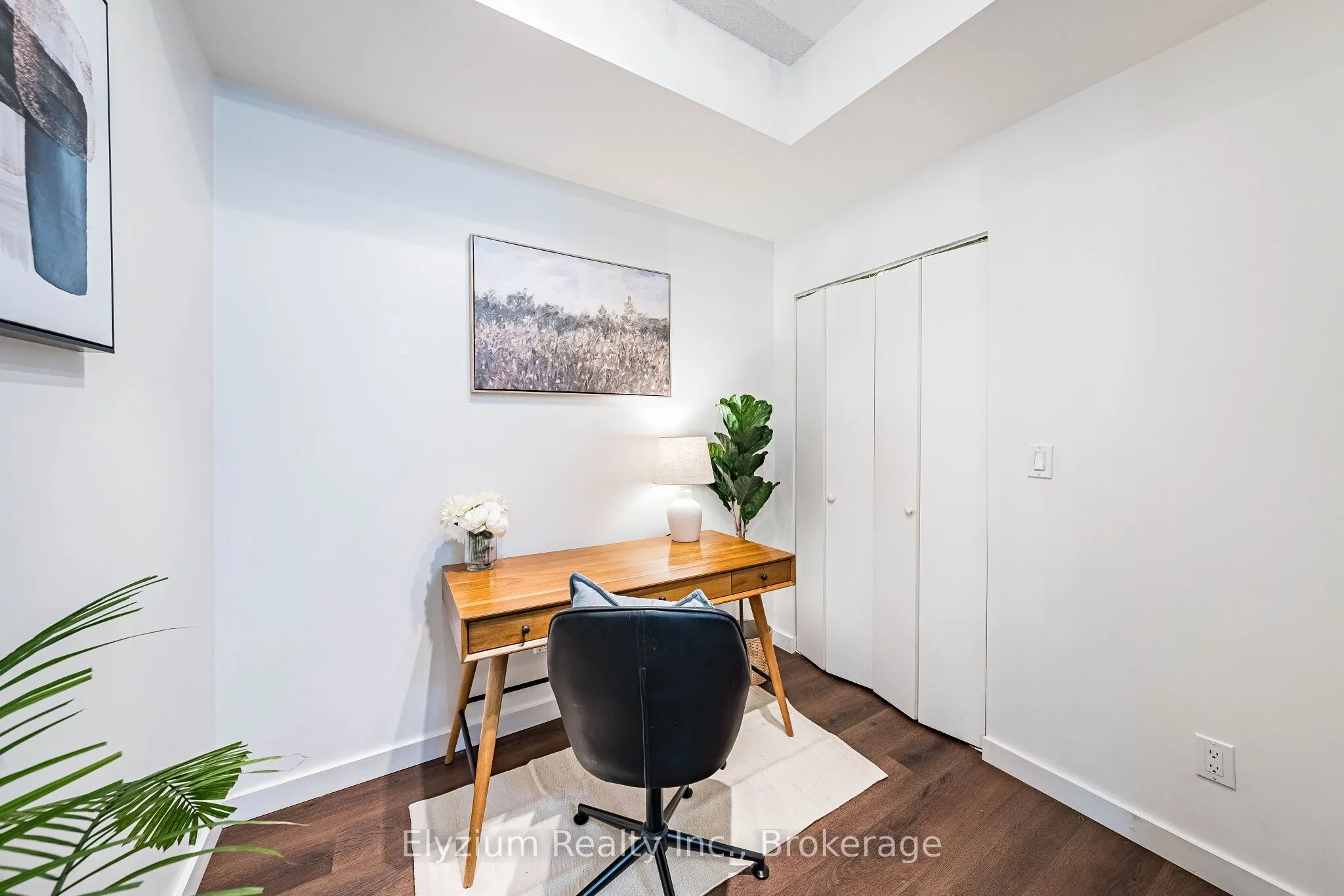231 Fort York Boulevard #220