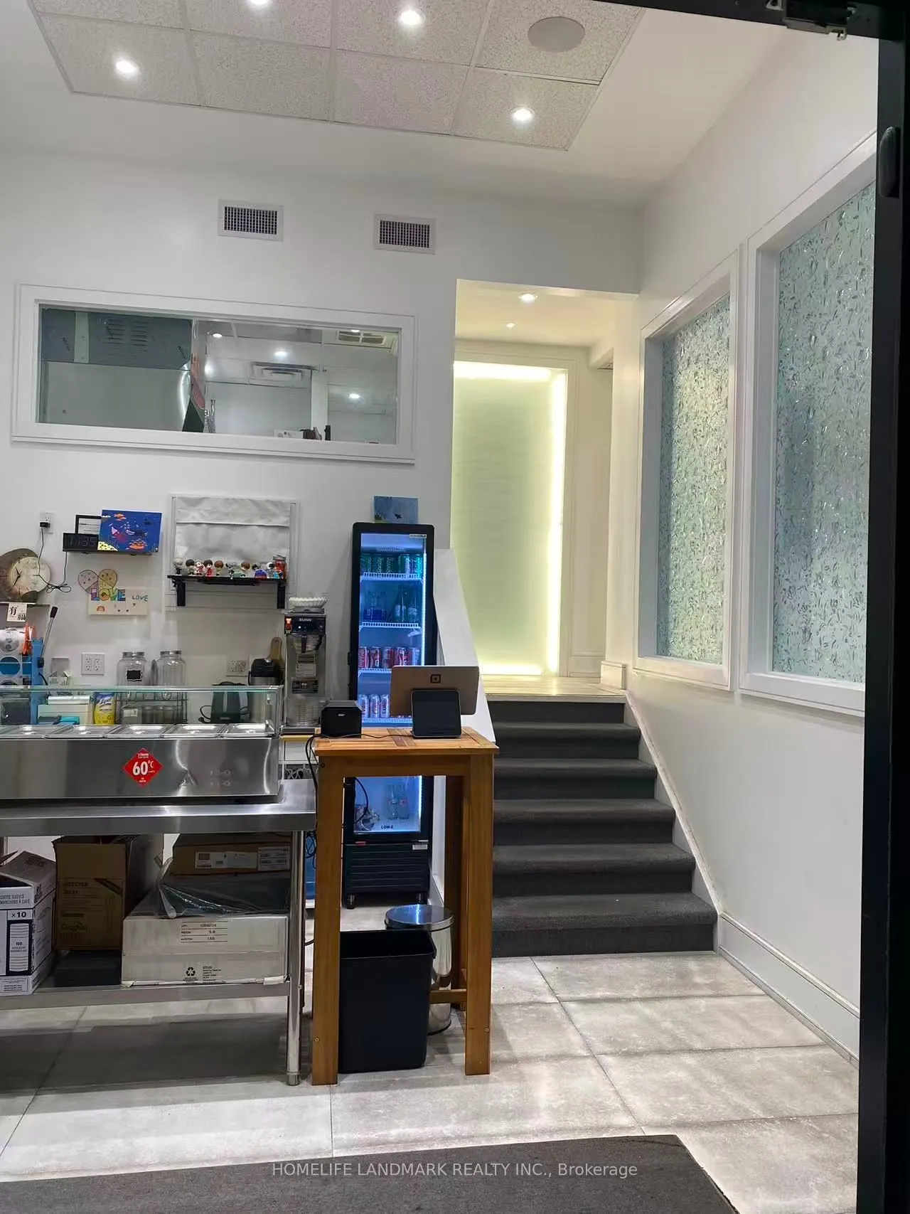 909 Yonge Street #27-28