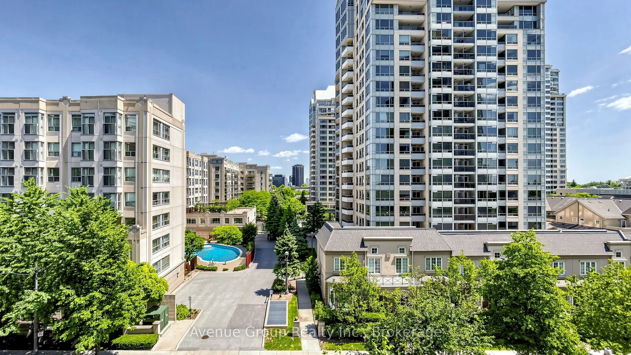 19 Barberry Place #513