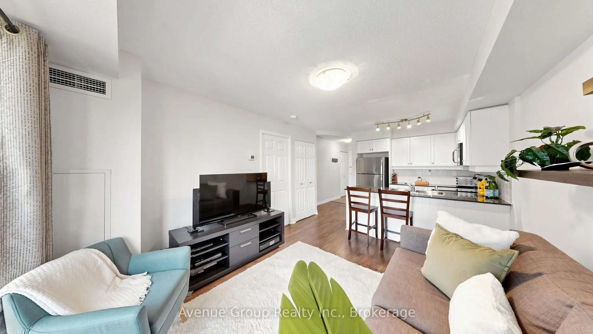 19 Barberry Place #513