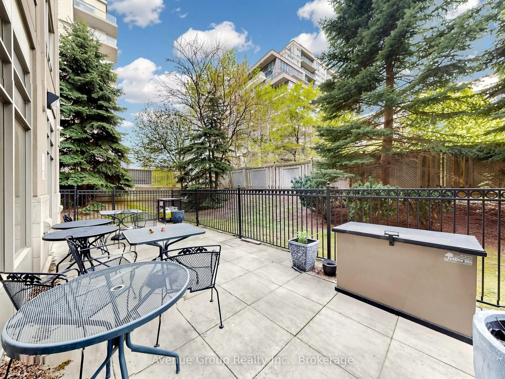 19 Barberry Place #513