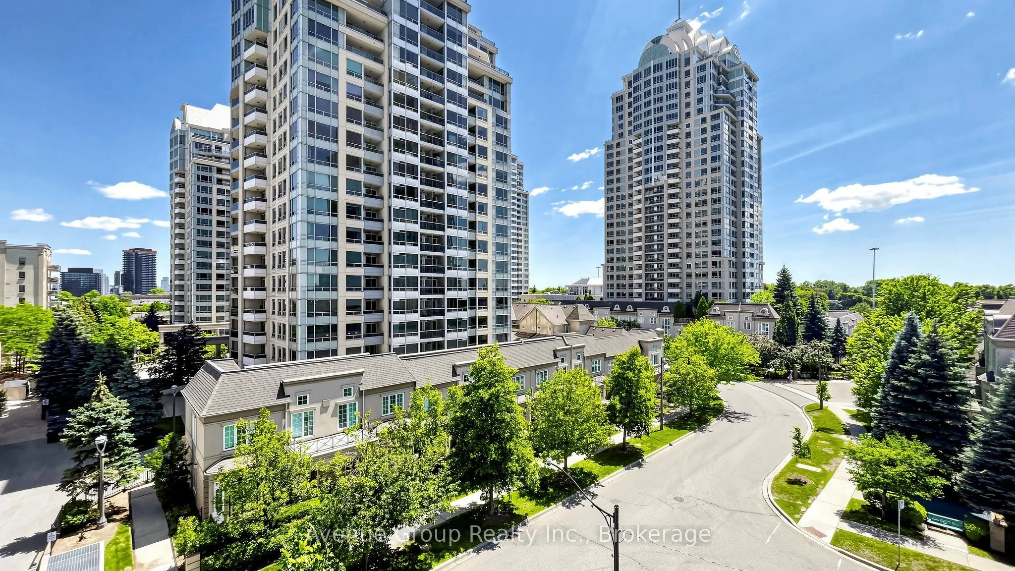 19 Barberry Place #513