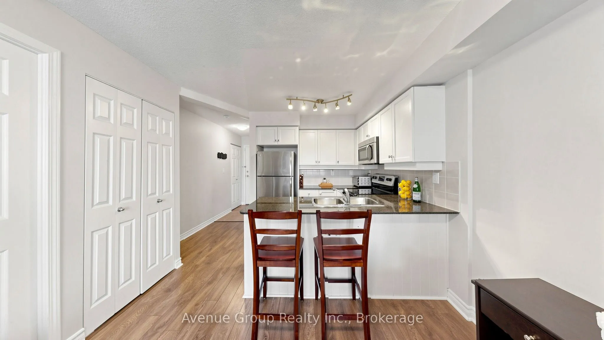 19 Barberry Place #513