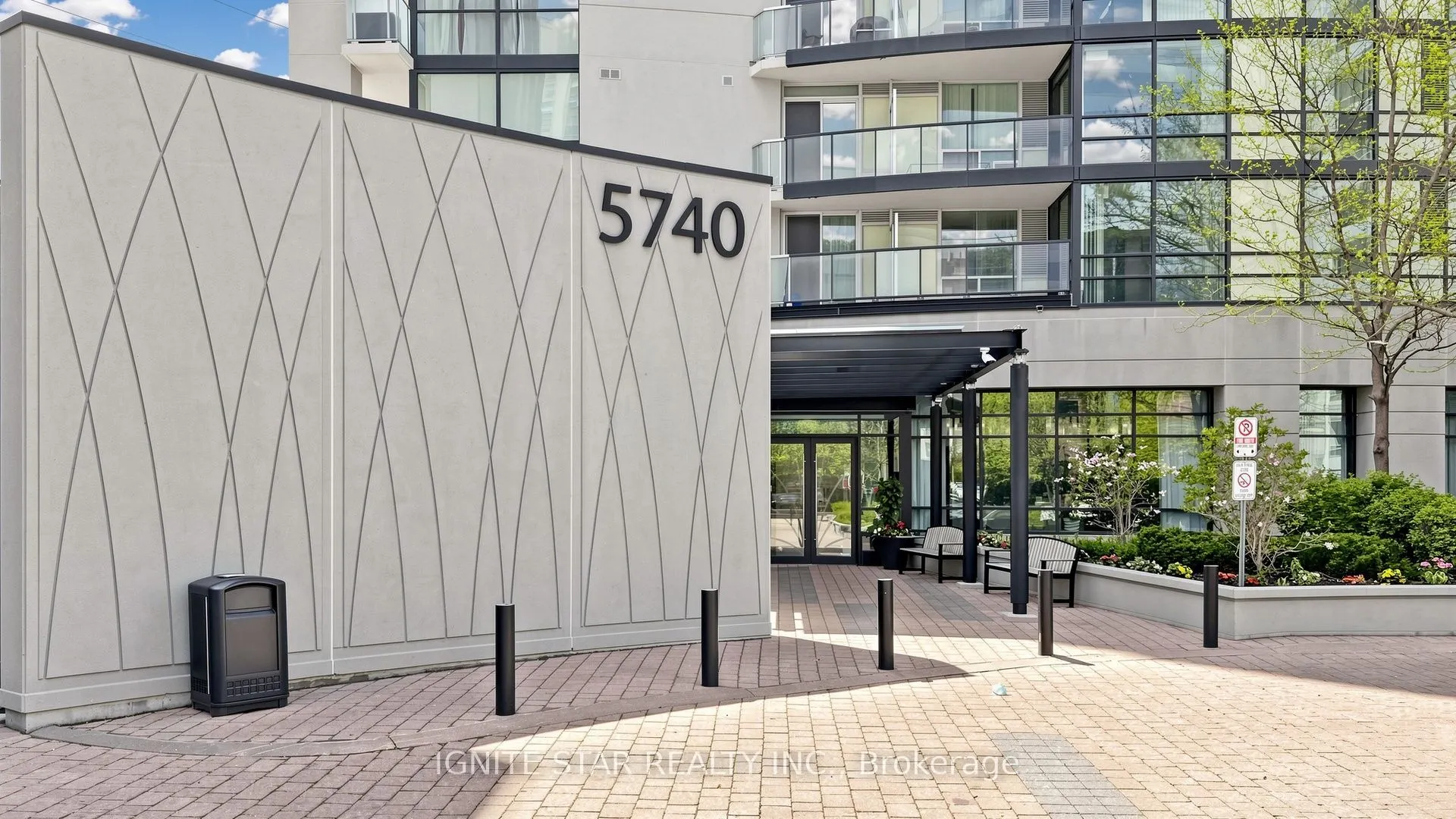 5740 Yonge Street #1201