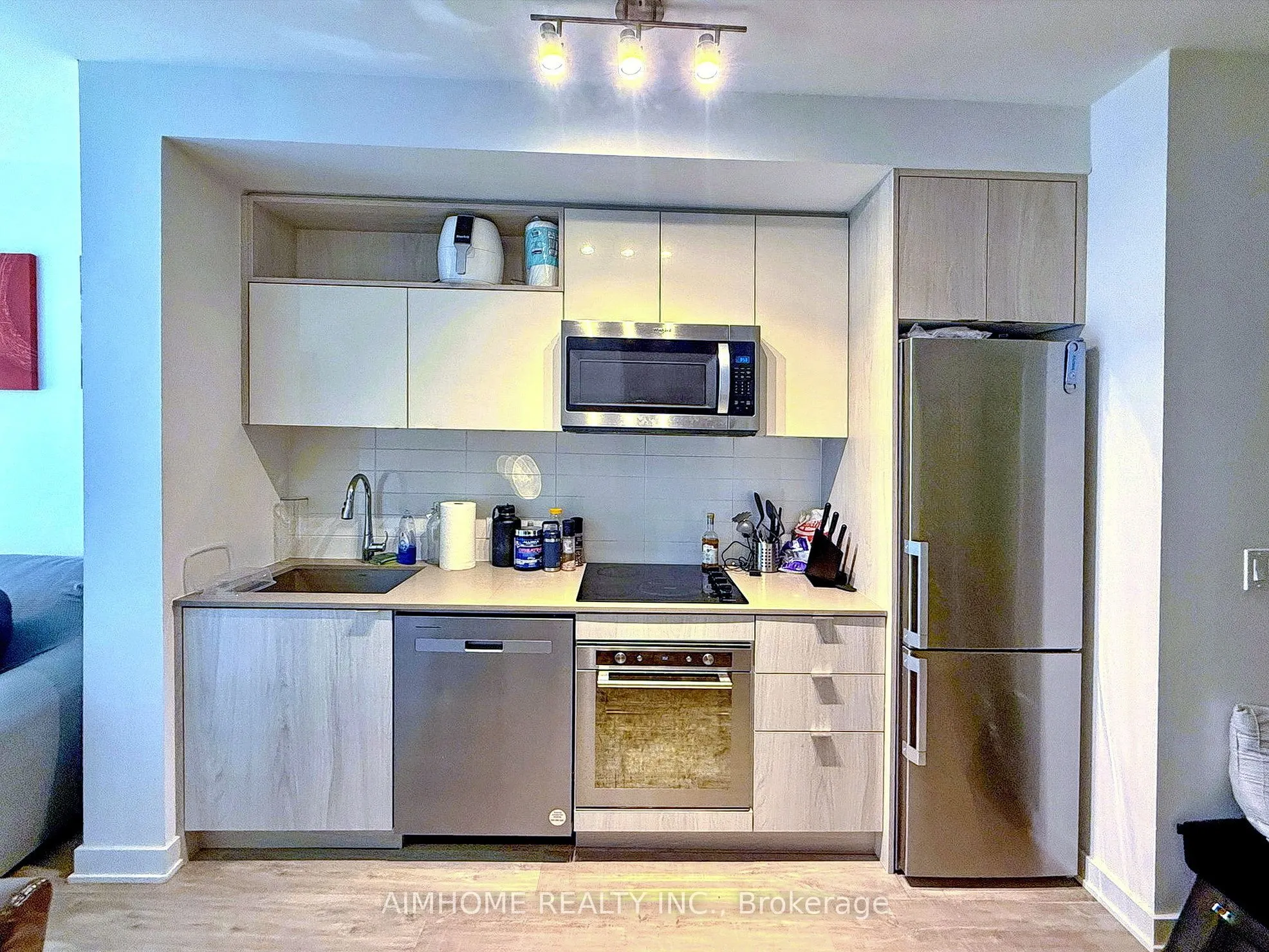 121 Lower Sherbourne Street #456
