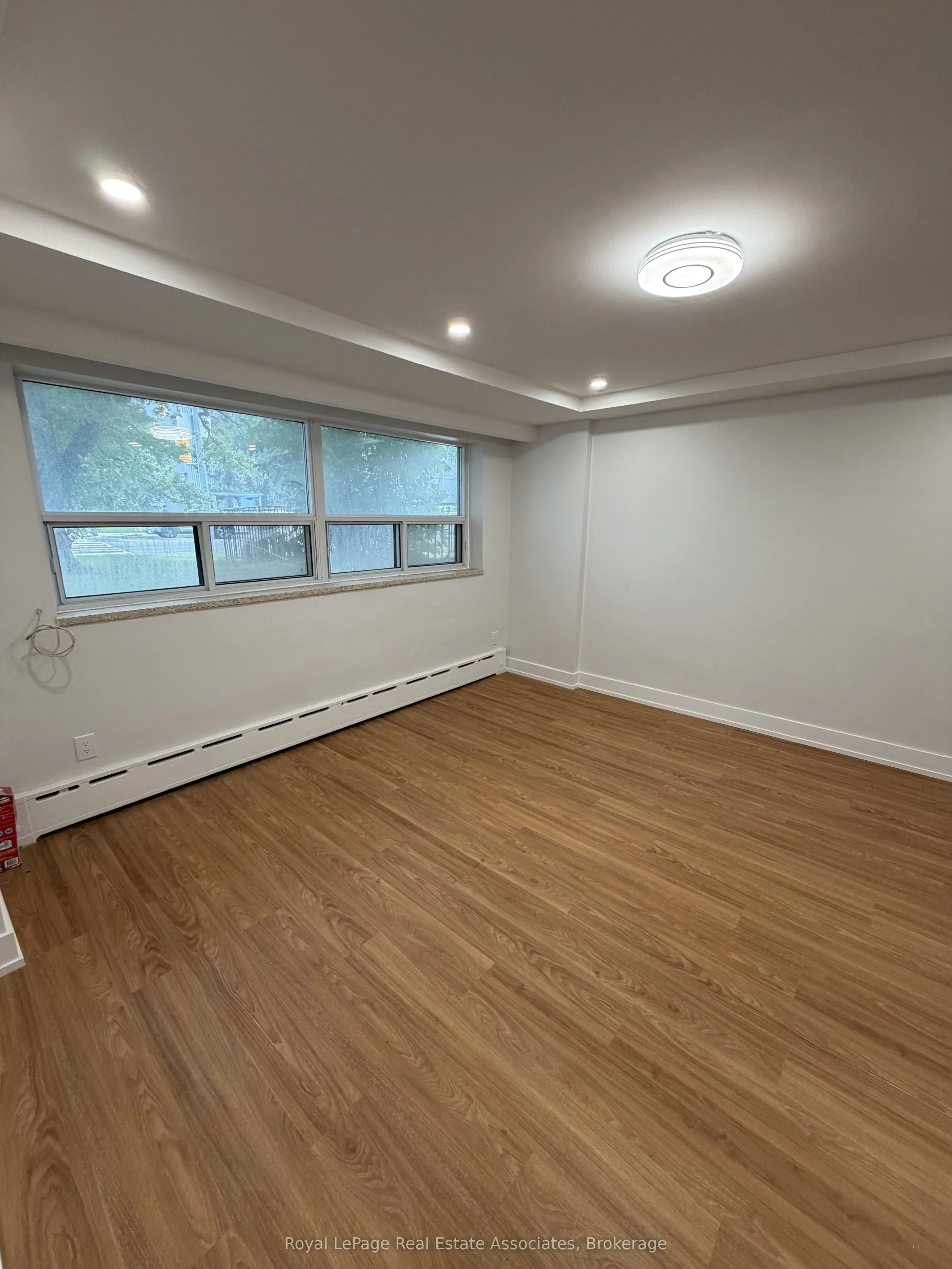 3877 Bathurst Street #1