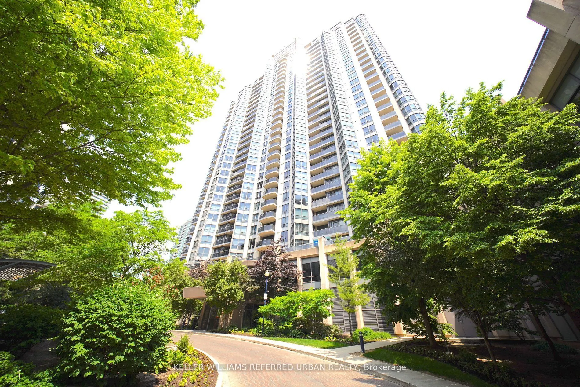 10 Northtown Way #212