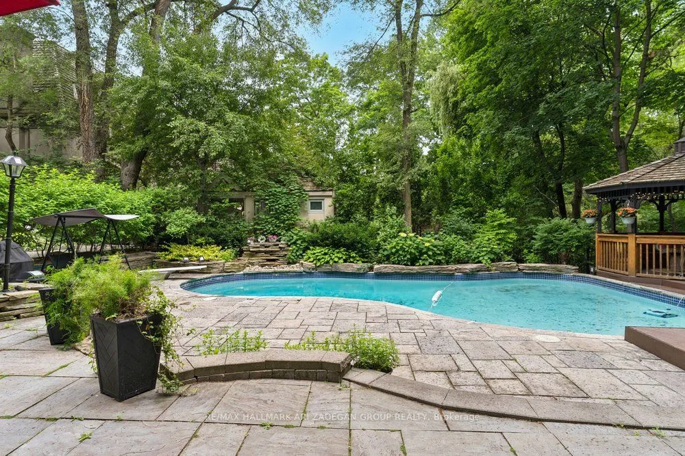 150 Sandringham Drive #.