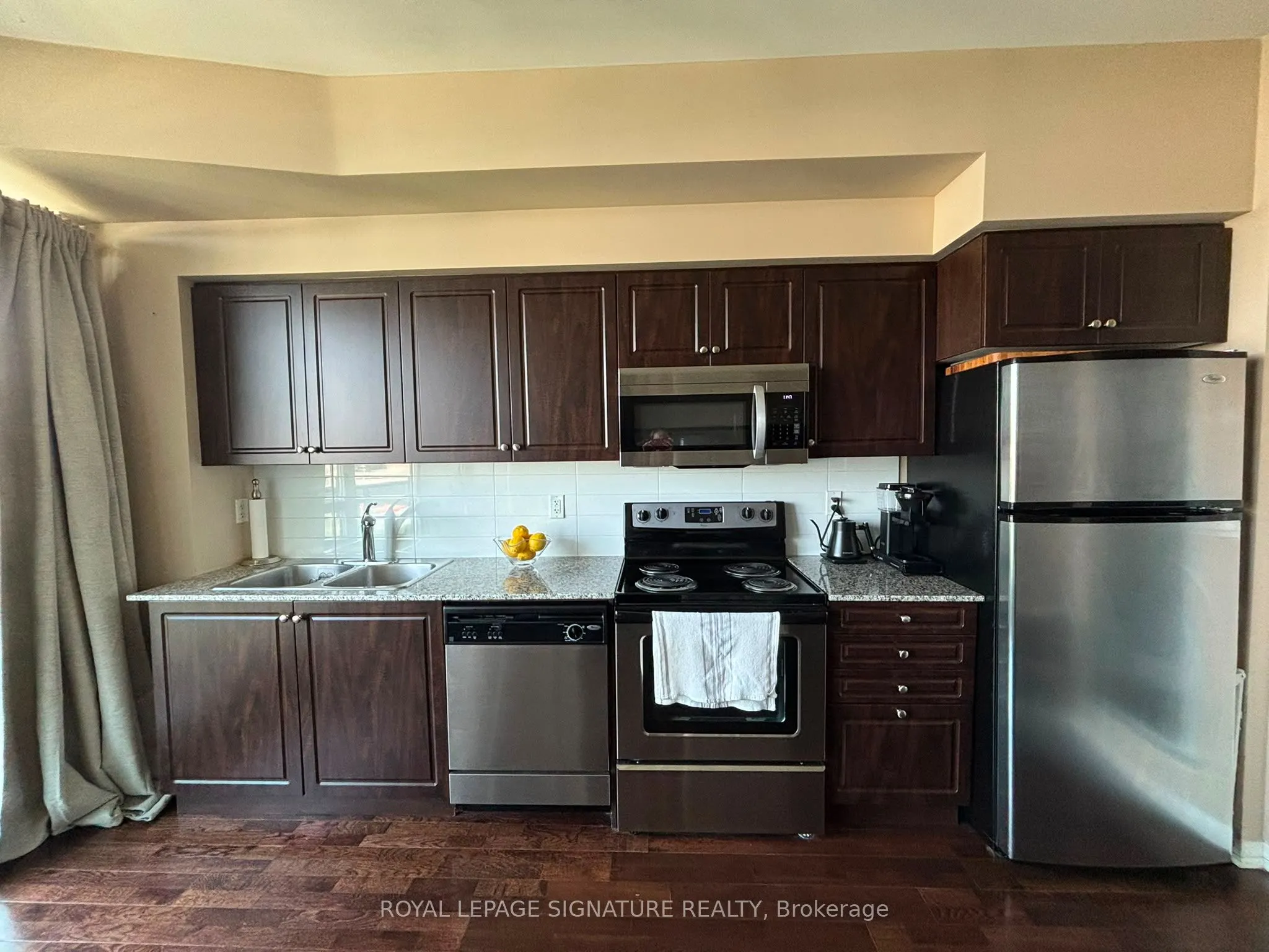 209 Fort York Boulevard #868