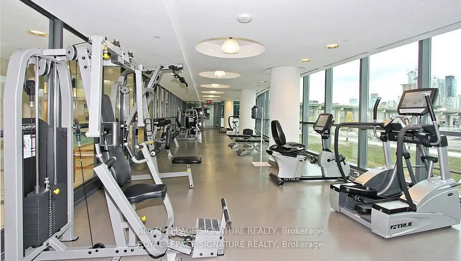 209 Fort York Boulevard #868
