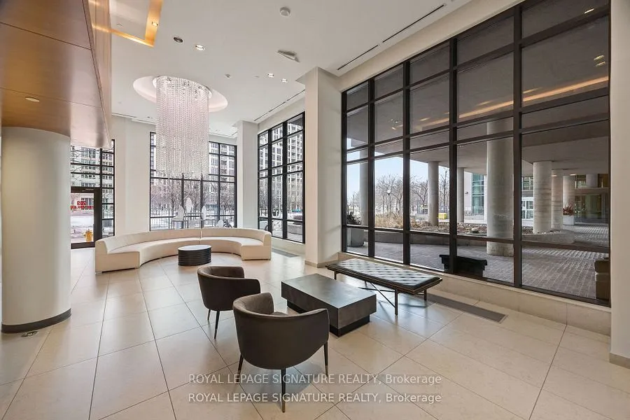 209 Fort York Boulevard #868