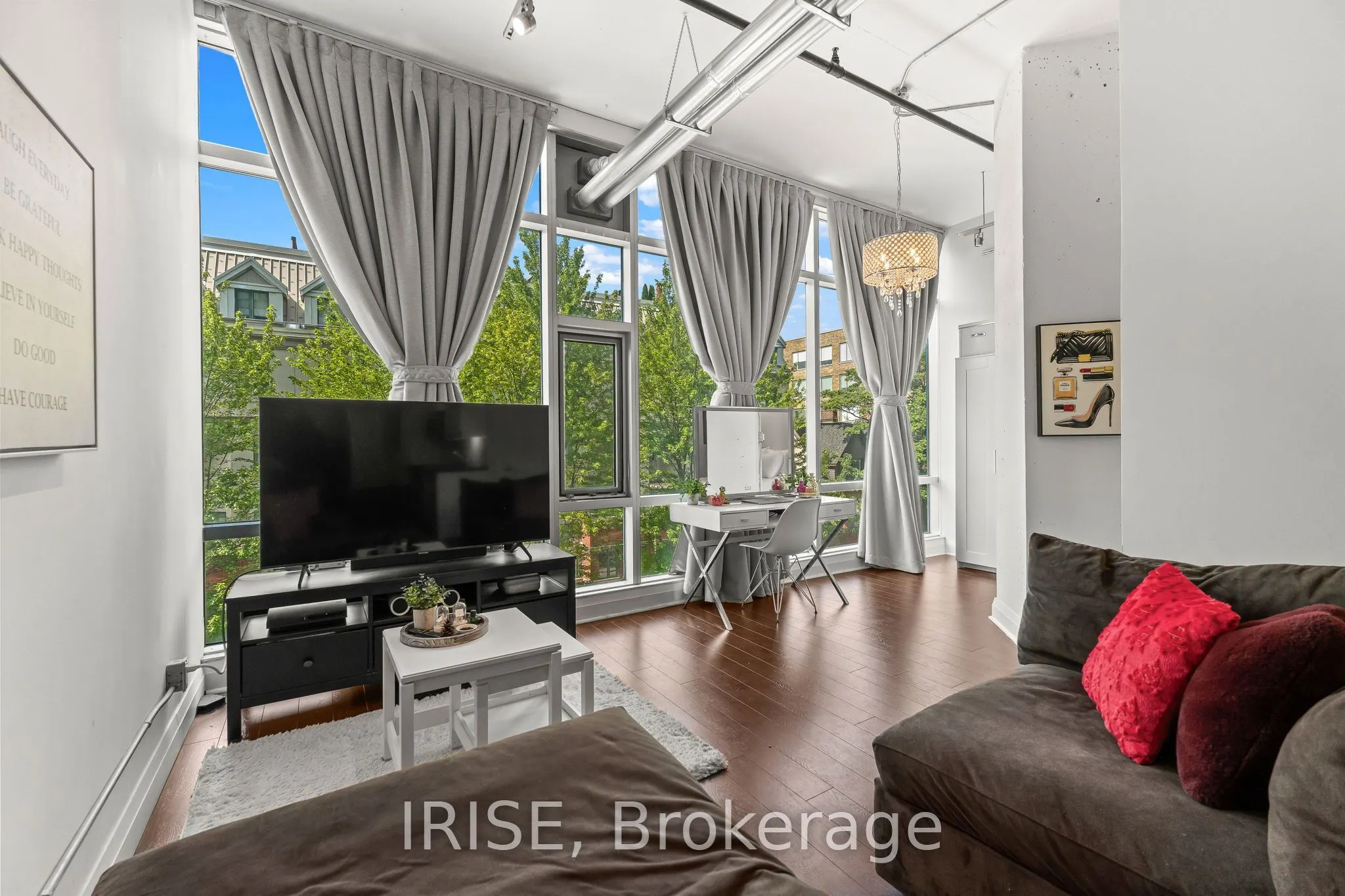 477 Richmond Street W #305