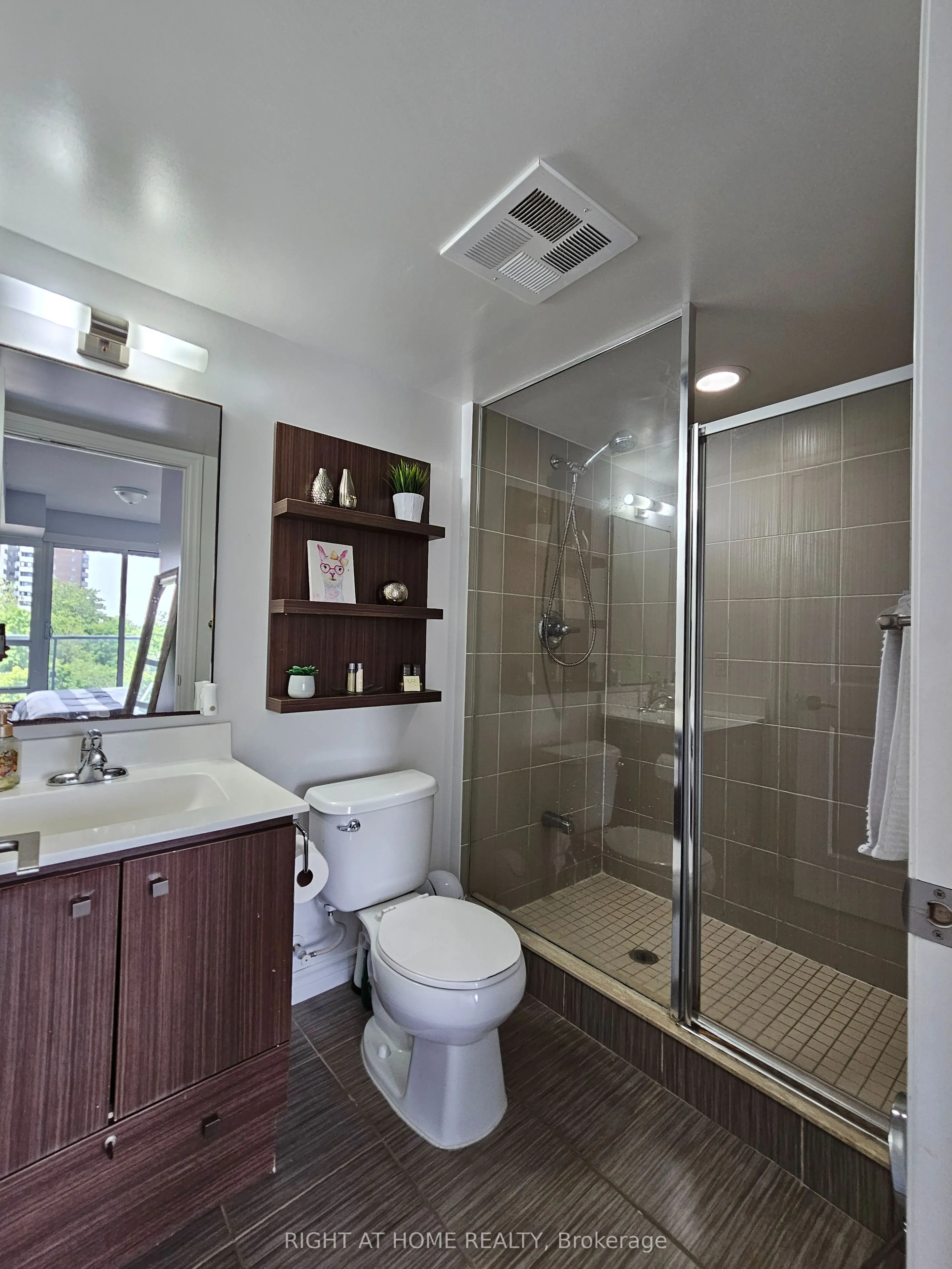 2015 Sheppard Avenue E #307