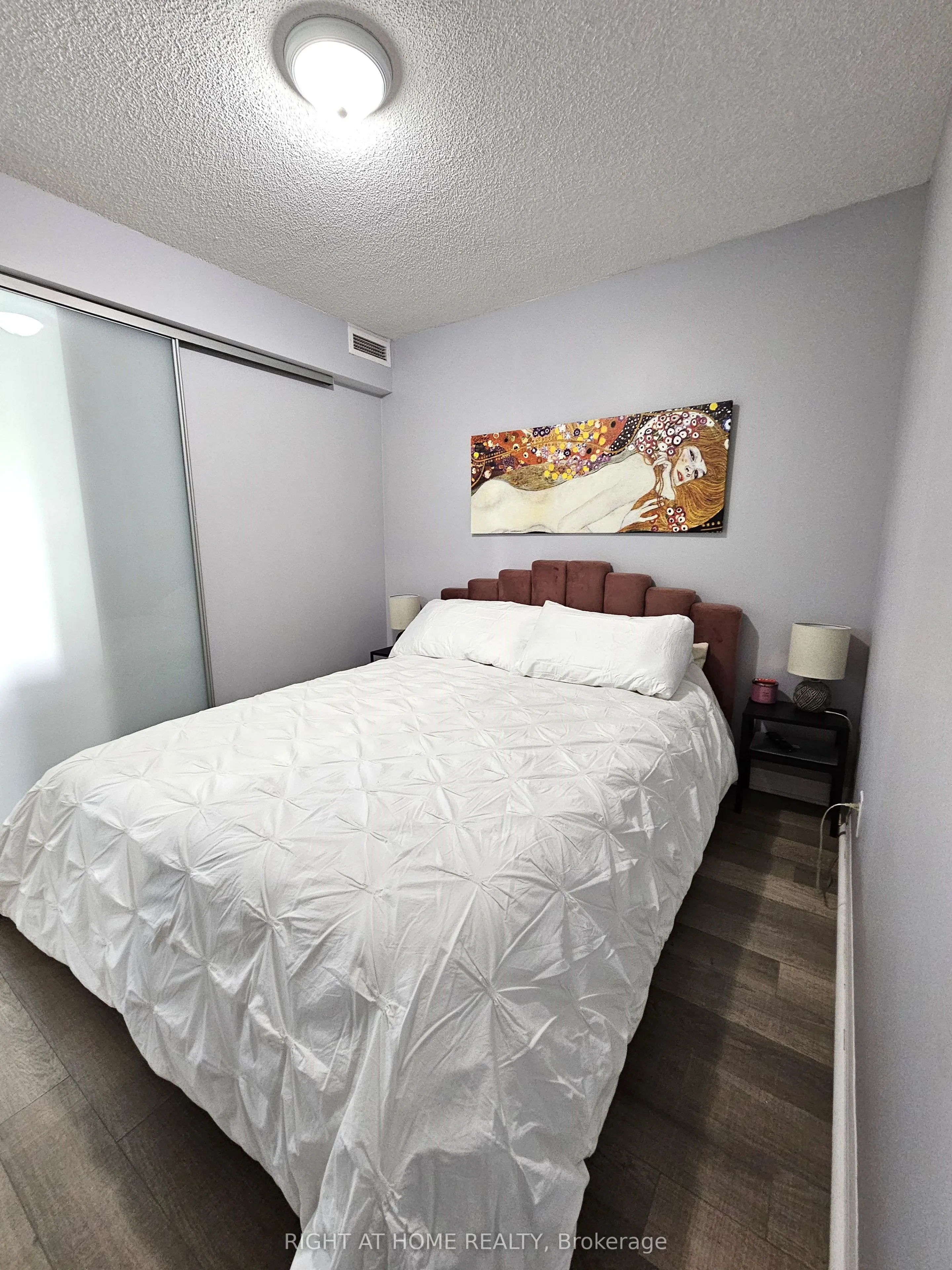 2015 Sheppard Avenue E #307
