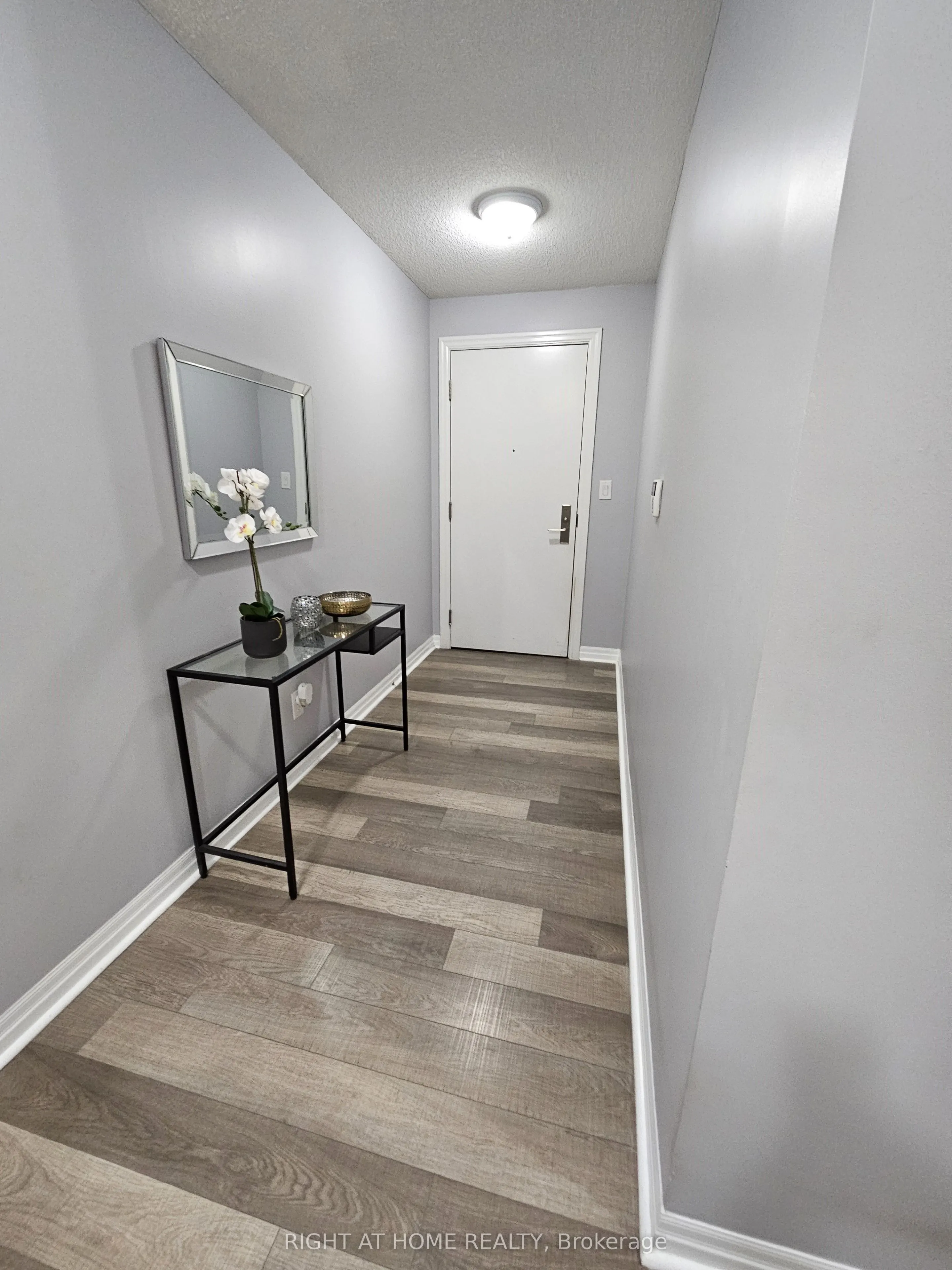 2015 Sheppard Avenue E #307