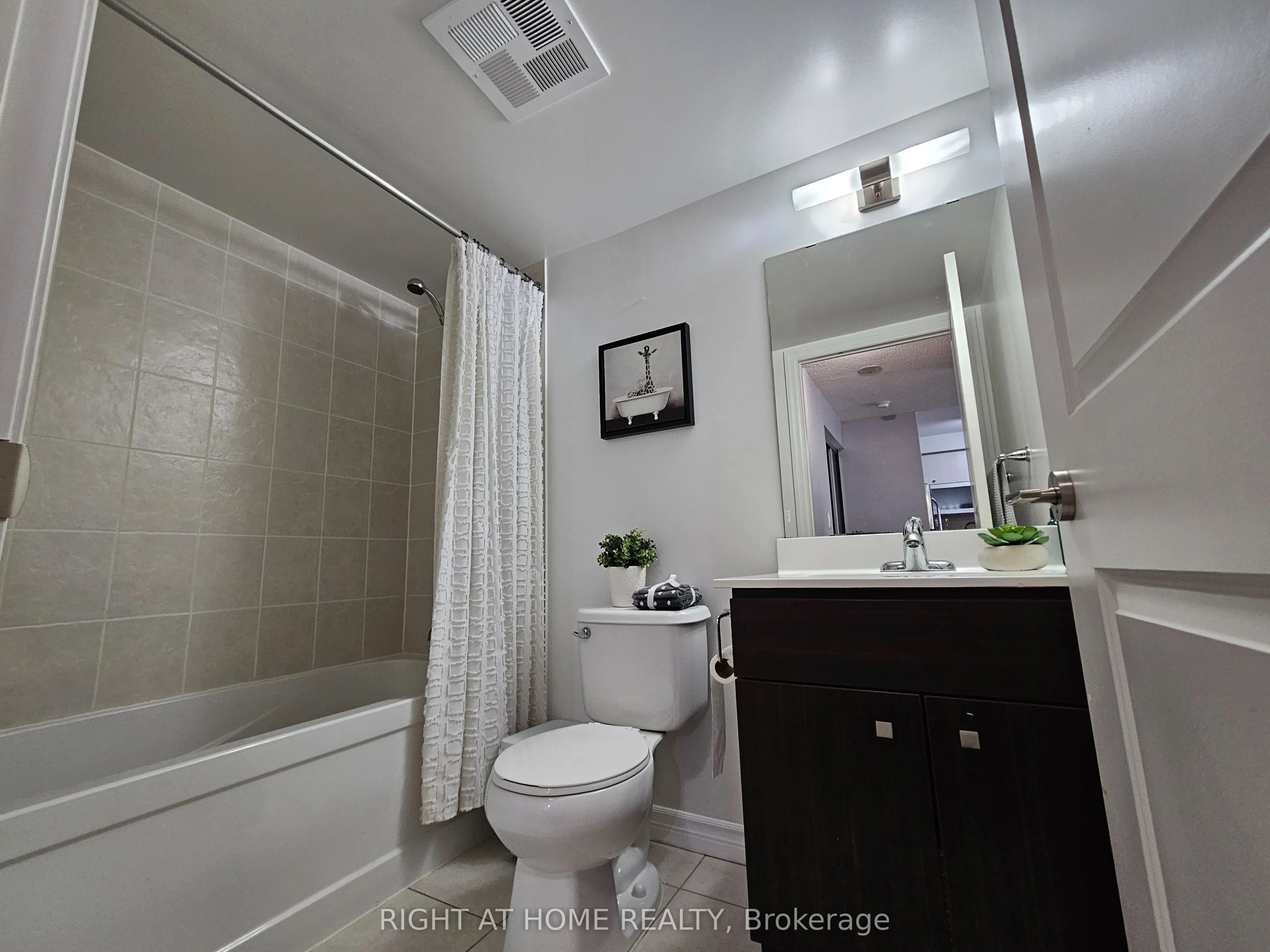 2015 Sheppard Avenue E #307