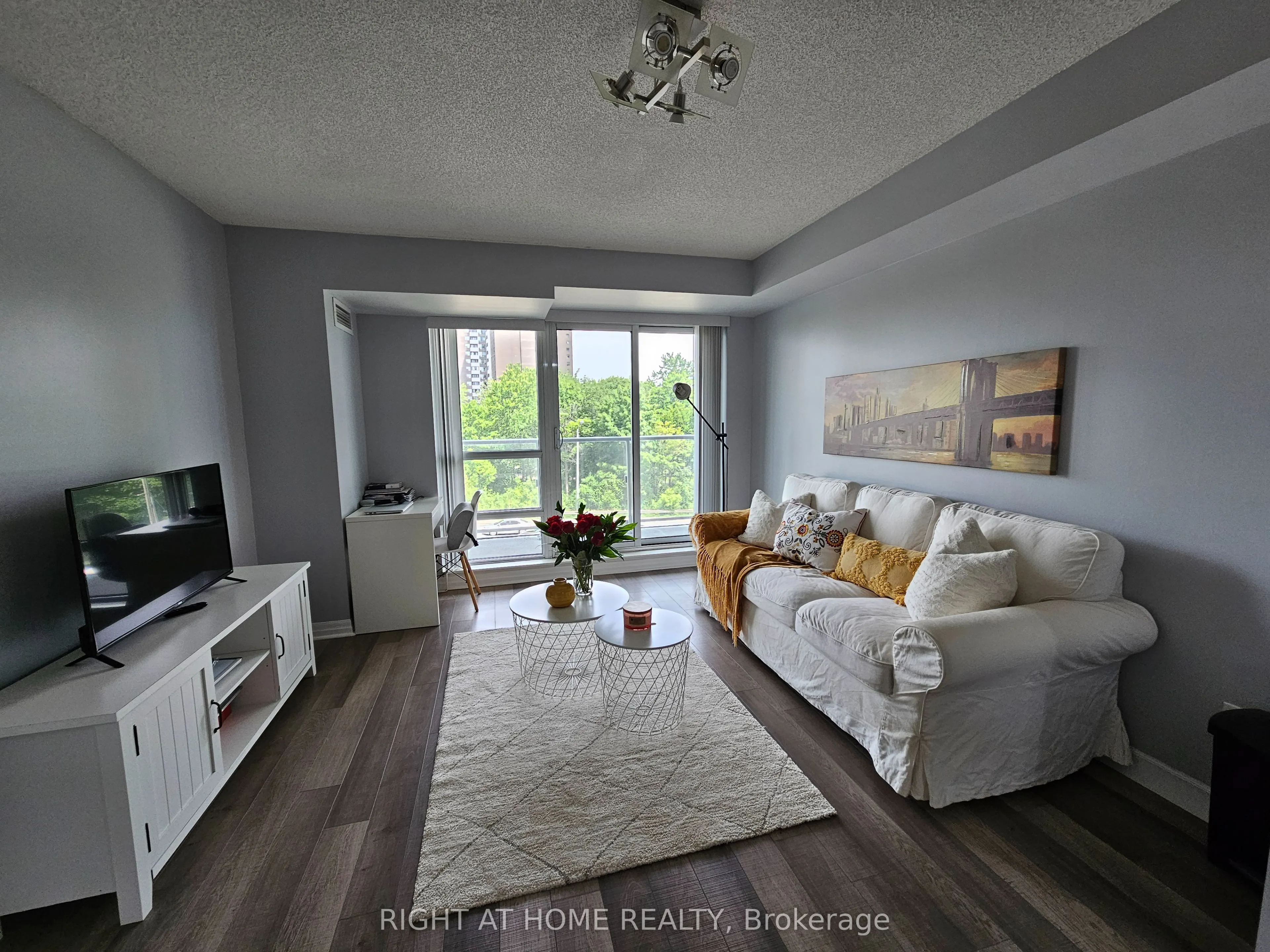 2015 Sheppard Avenue E #307